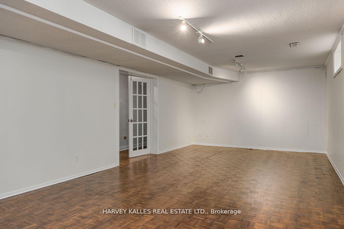 15 Old Colony Rd, Toronto, ON M2L2J7 | 4 Bedroom 6 Bathroom Detached House | Image 35