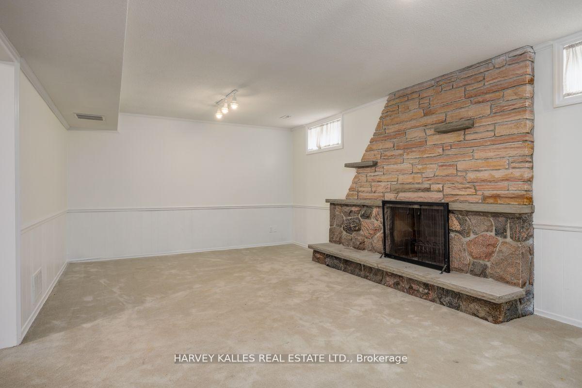 15 Old Colony Rd, Toronto, ON M2L2J7 | 4 Bedroom 6 Bathroom Detached House | Image 36