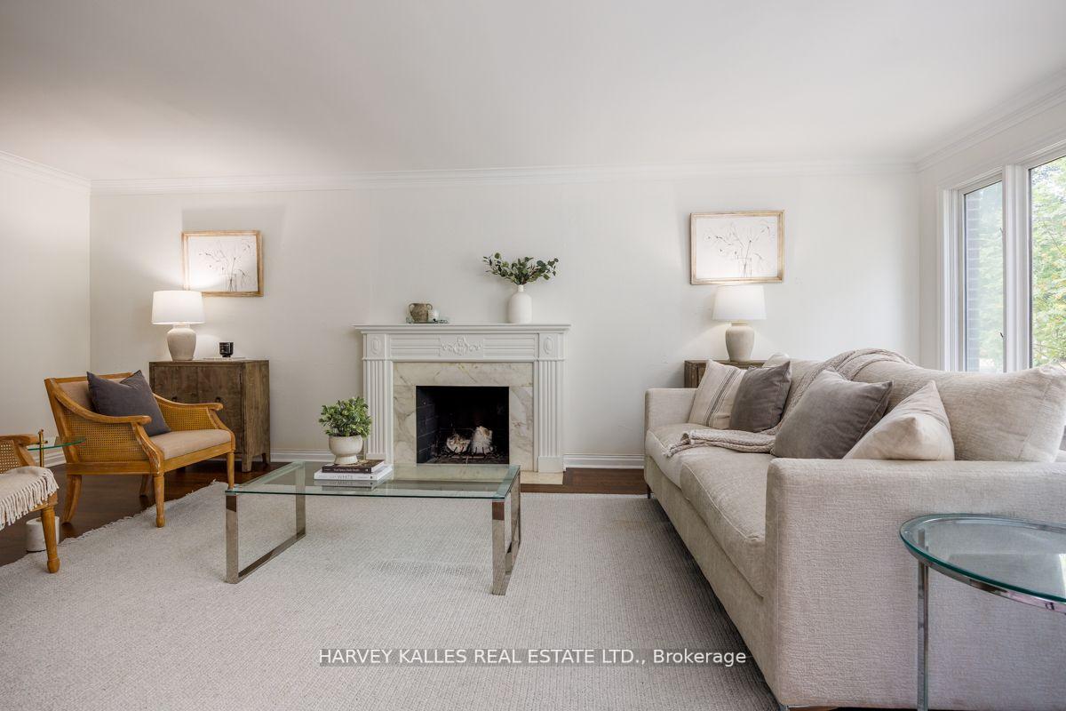 15 Old Colony Rd, Toronto, ON M2L2J7 | 4 Bedroom 6 Bathroom Detached House | Image 5