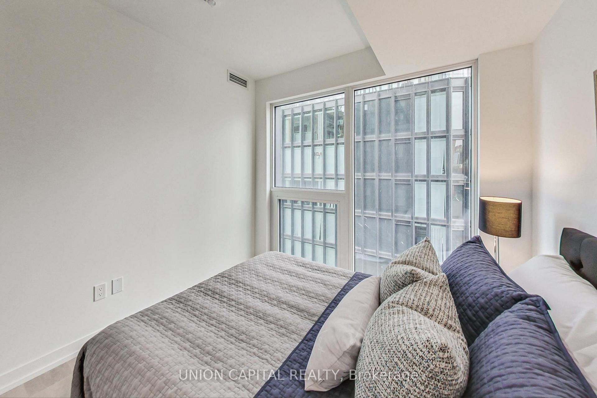 #903 - 82 Dalhousie St, Toronto, ON M5B0C5 | 3 Bedroom 2 Bathroom Condo Apt | Image 21