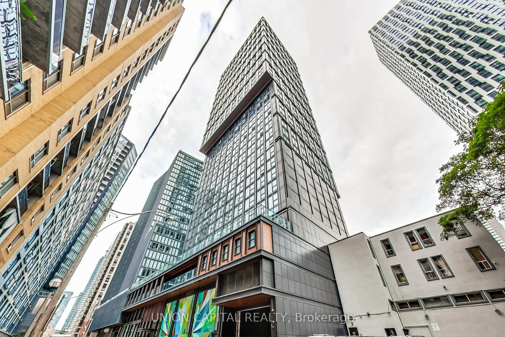 #903 - 82 Dalhousie St, Toronto, ON M5B0C5 | 3 Bedroom 2 Bathroom Condo Apt | Image 29