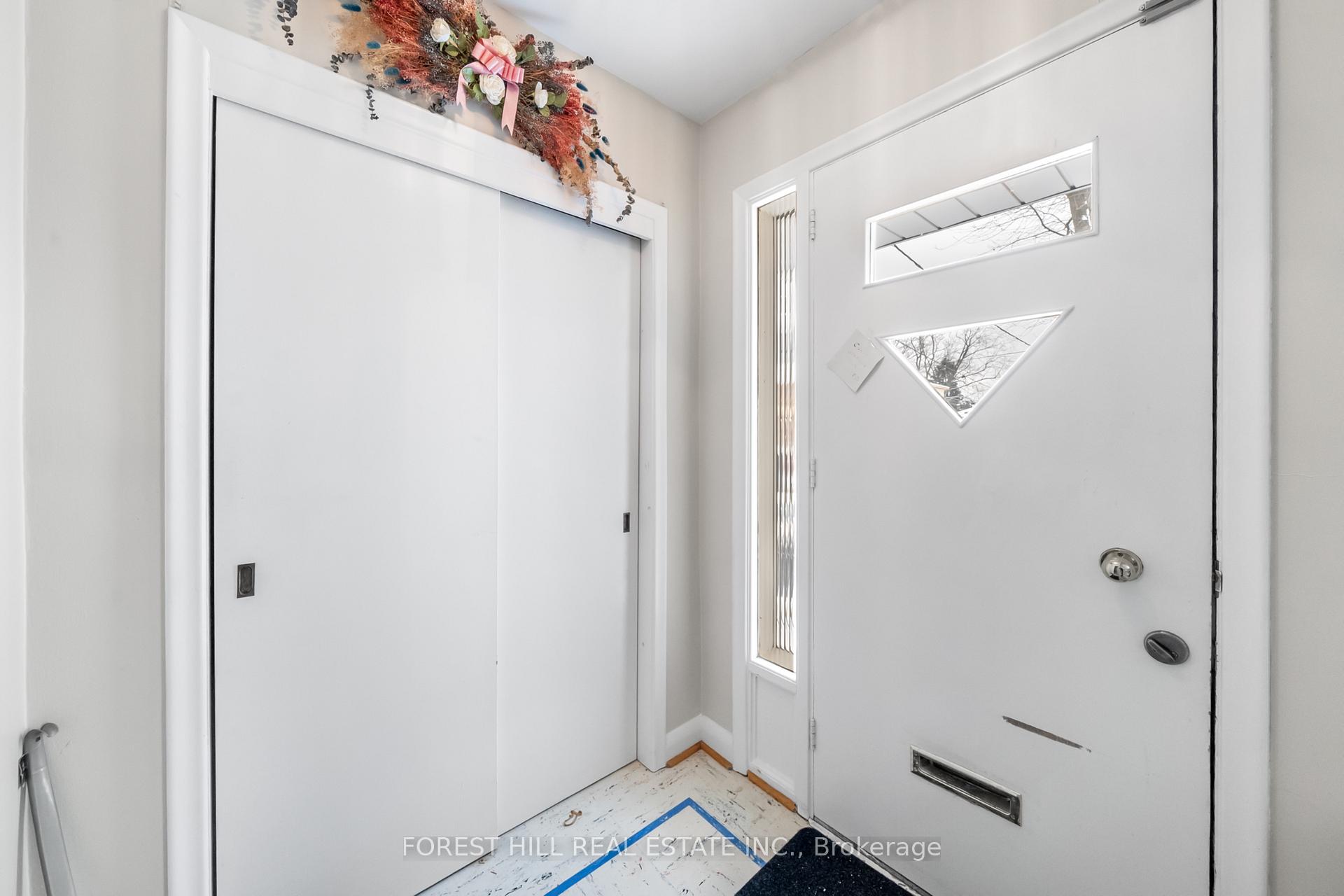 208 Park Home Ave, Toronto, ON M2R1A2 | 3 Bedroom 2 Bathroom Detached House | Image 10