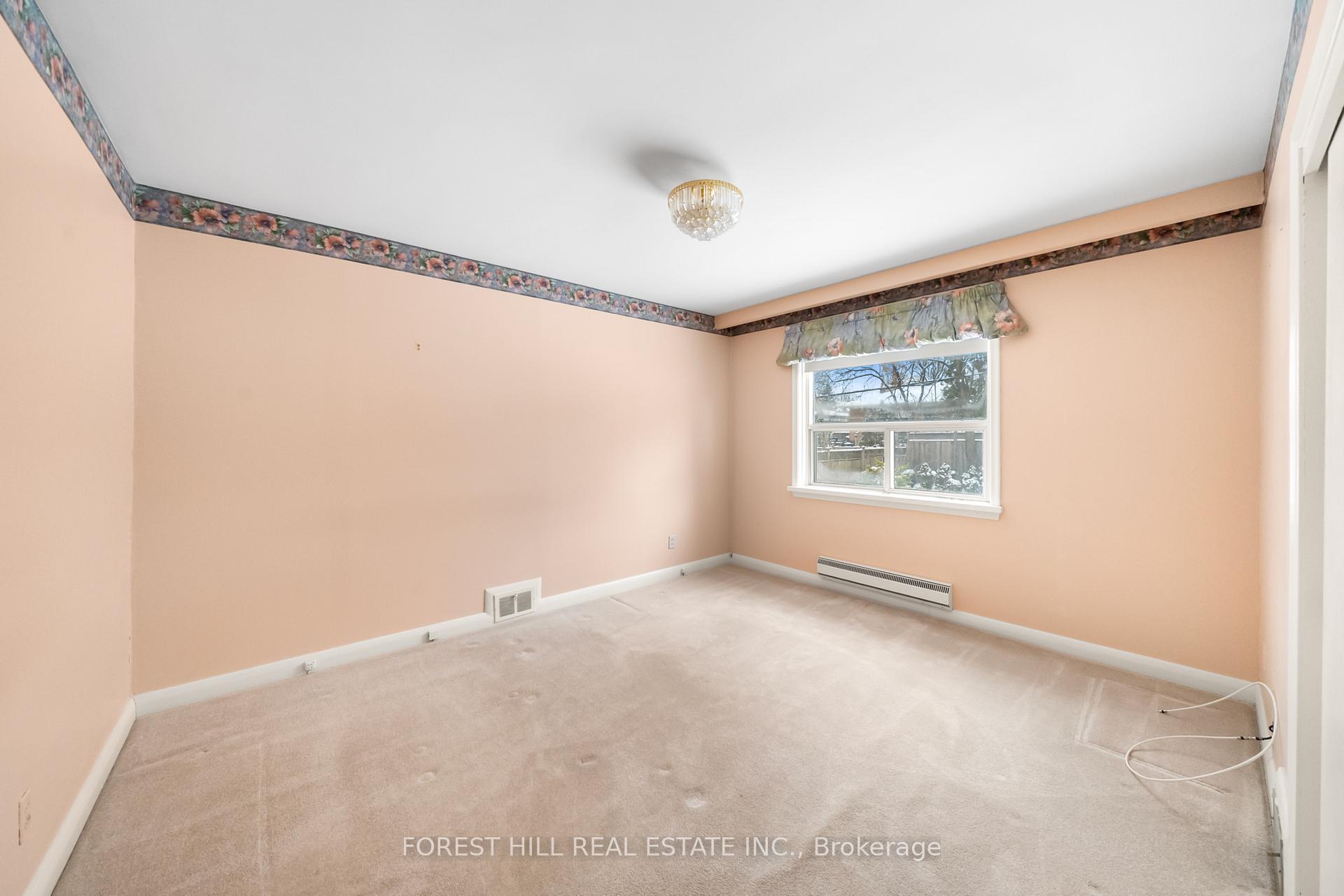 208 Park Home Ave, Toronto, ON M2R1A2 | 3 Bedroom 2 Bathroom Detached House | Image 16