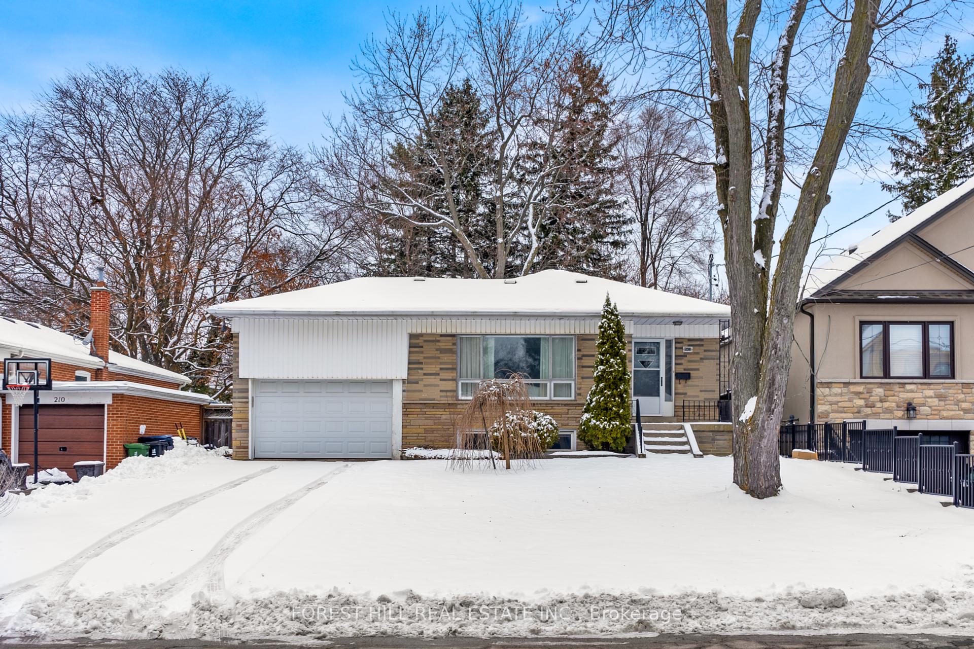 208 Park Home Ave, Toronto, ON M2R1A2 | 3 Bedroom 2 Bathroom Detached House | Image 2