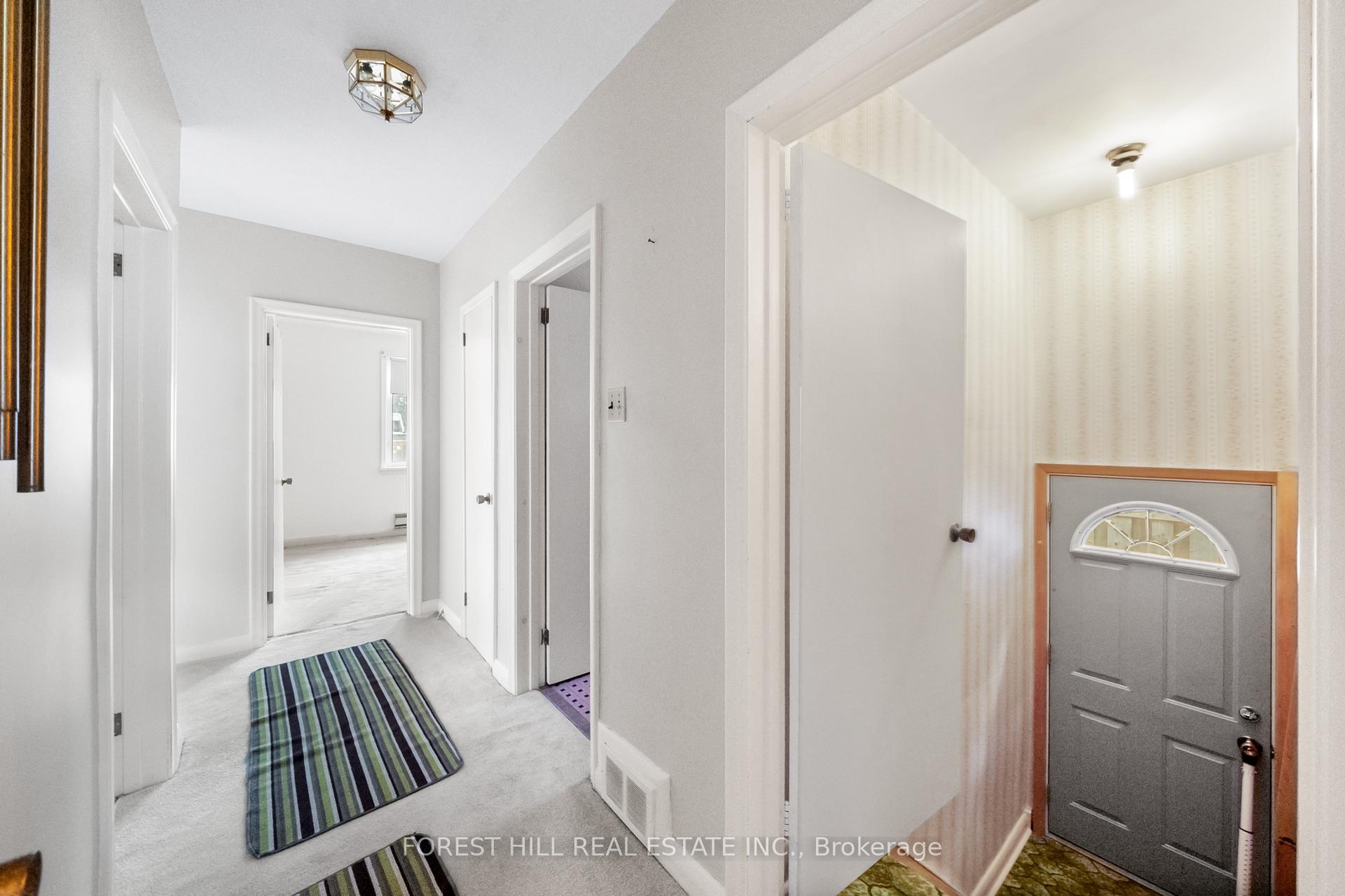 208 Park Home Ave, Toronto, ON M2R1A2 | 3 Bedroom 2 Bathroom Detached House | Image 20