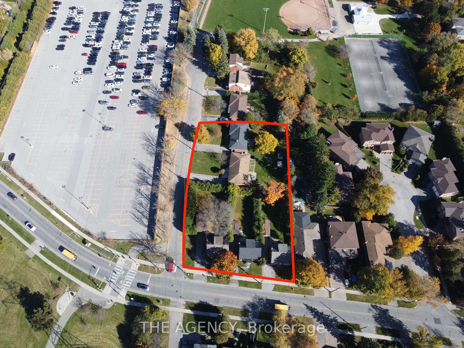 75 Talbot Rd, Toronto, ON M2M1S1 | 3 Bedroom 2 Bathroom Detached House | Image 4