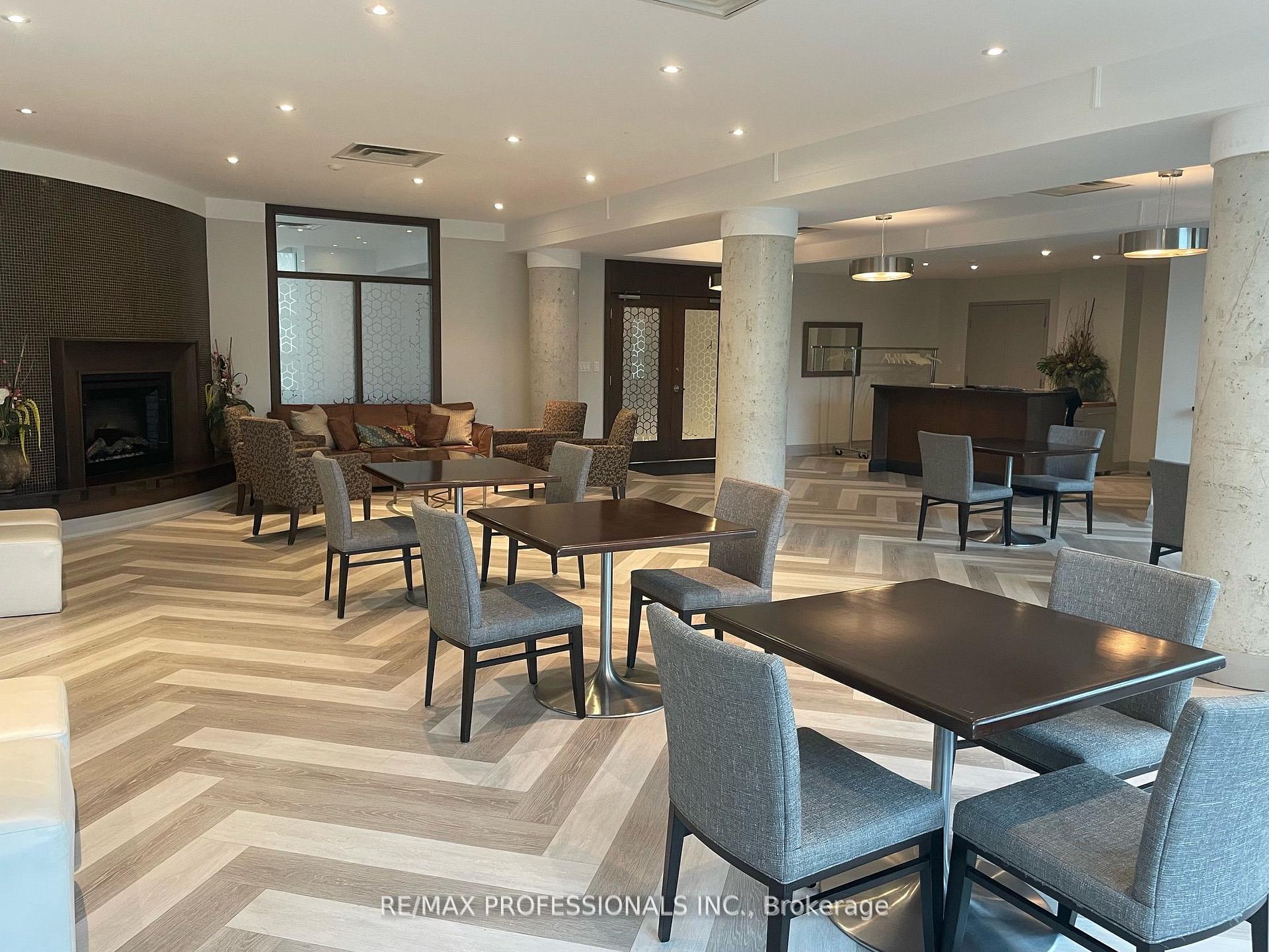 #108 - 3830 Bathurst St, Toronto, ON M3H6C5 | 1 Bedroom 1 Bathroom Condo Apt | Image 15