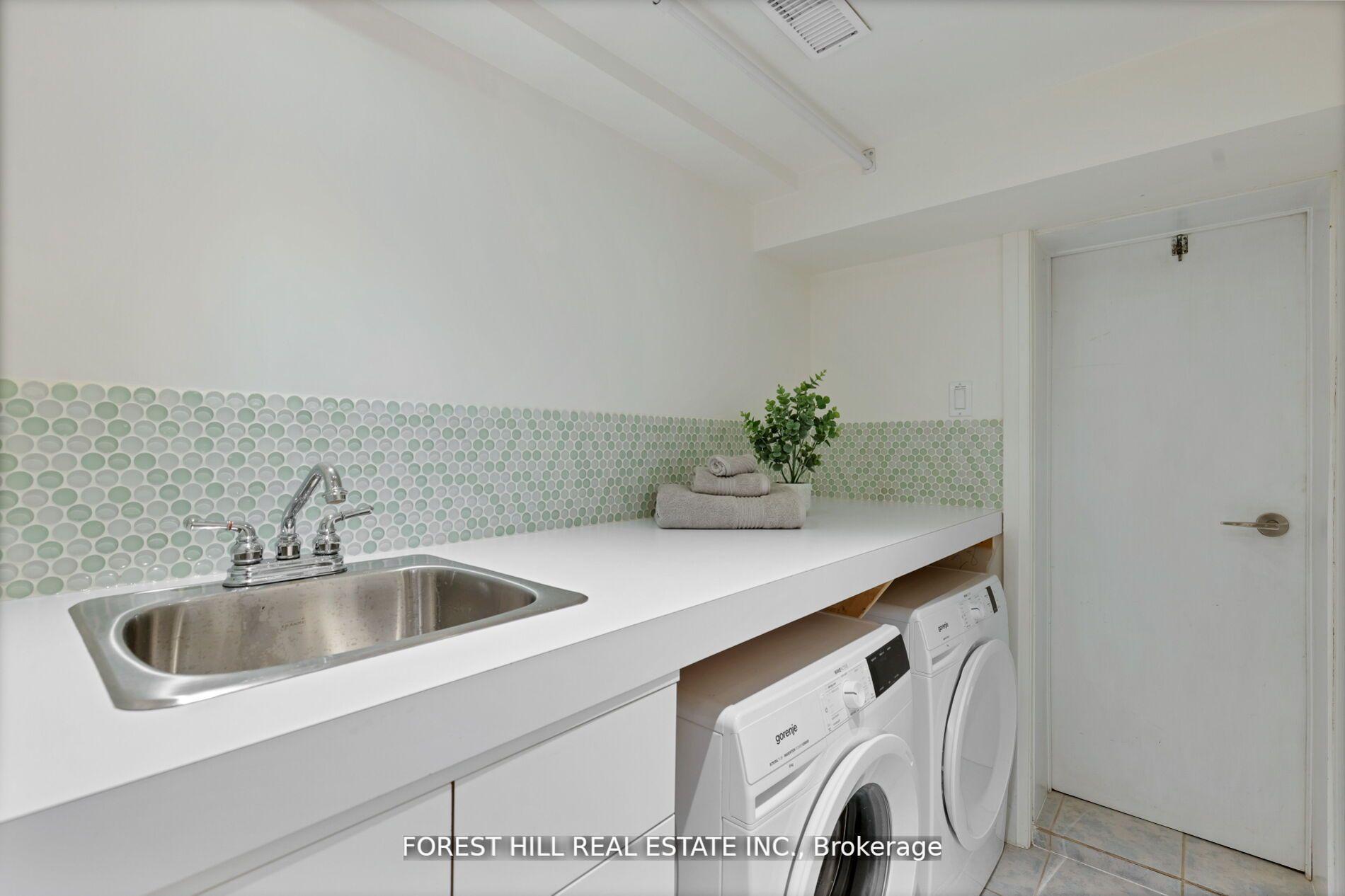 49 Brookfield St, Toronto, ON M6J3A8 | 4 Bedroom 5 Bathroom Semi-Detached House | Image 38