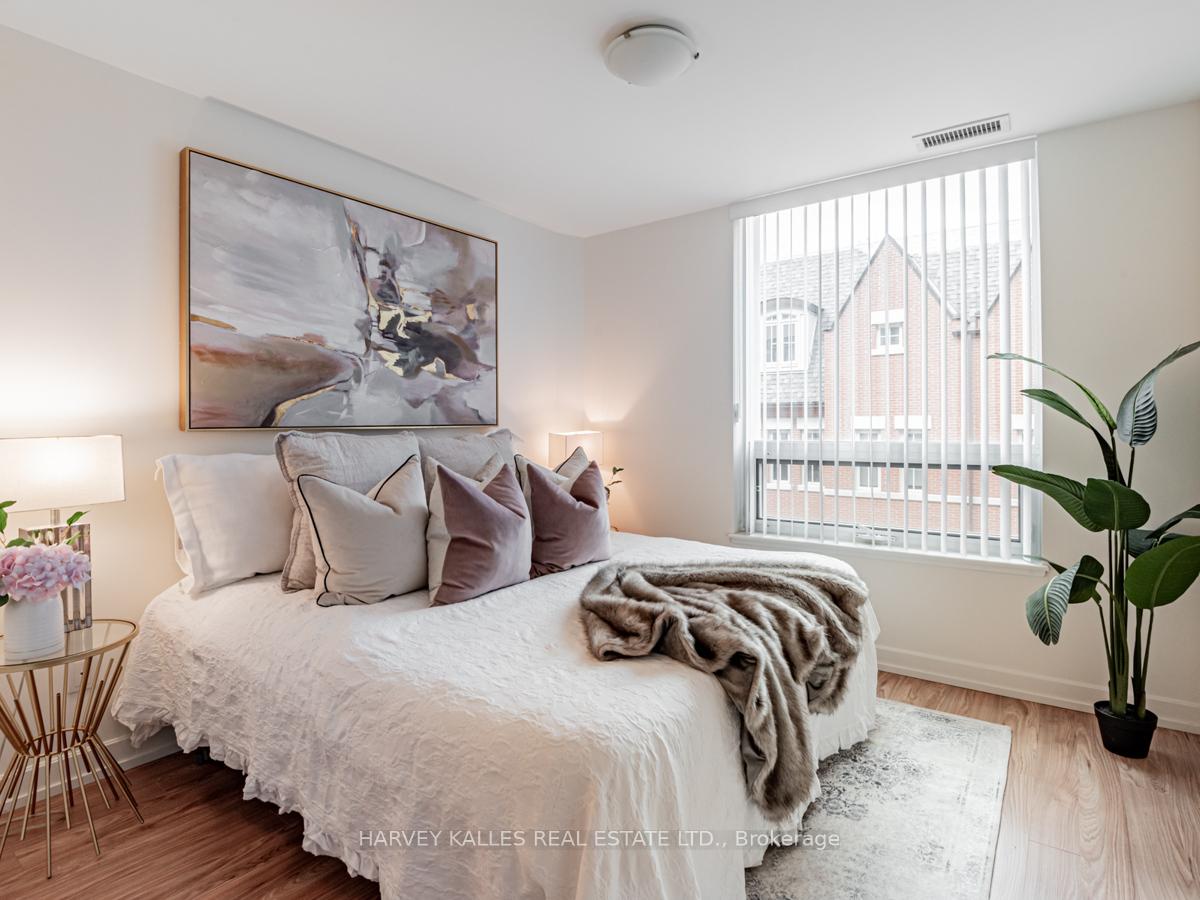 #314 - 377 Madison Ave, Toronto, ON M4V3E1 | 2 Bedroom 2 Bathroom Condo Apt | Image 20