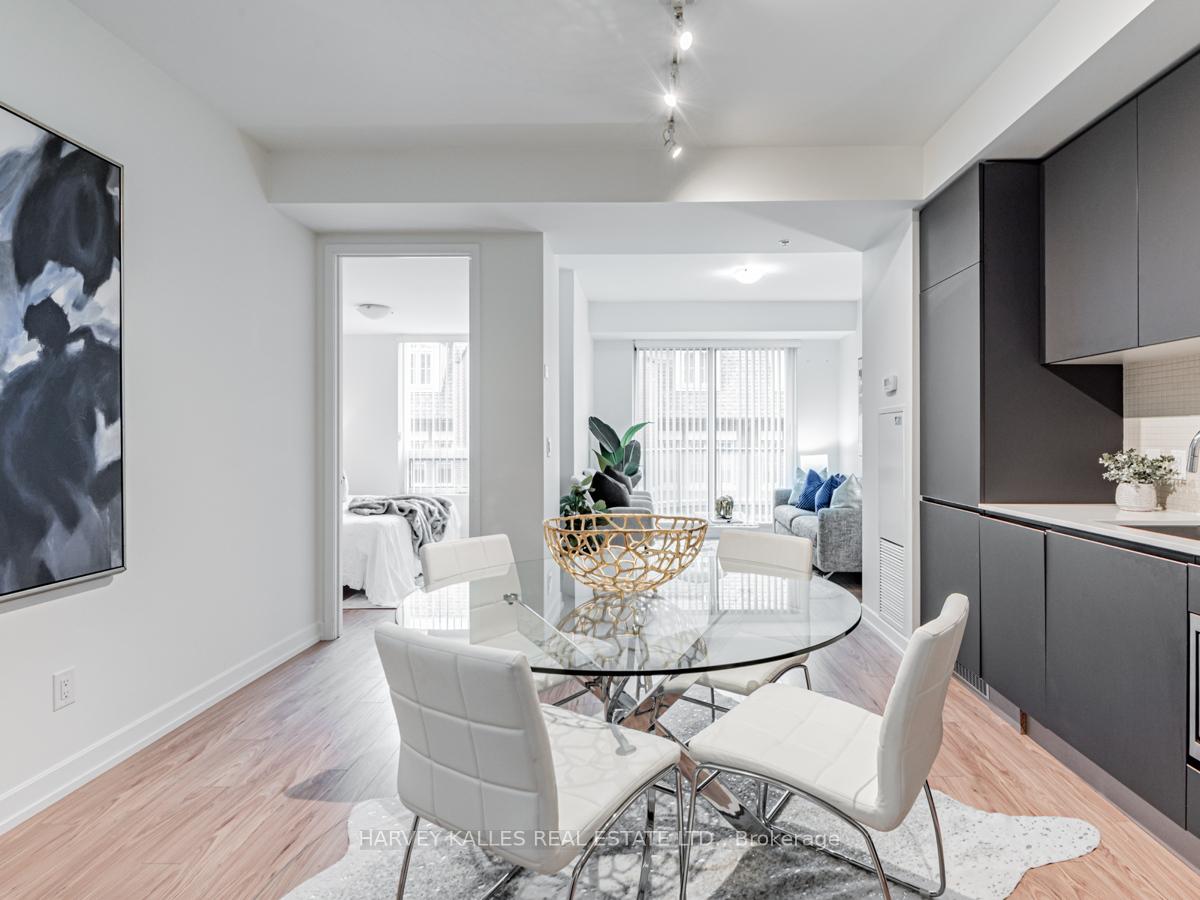 #314 - 377 Madison Ave, Toronto, ON M4V3E1 | 2 Bedroom 2 Bathroom Condo Apt | Image 8