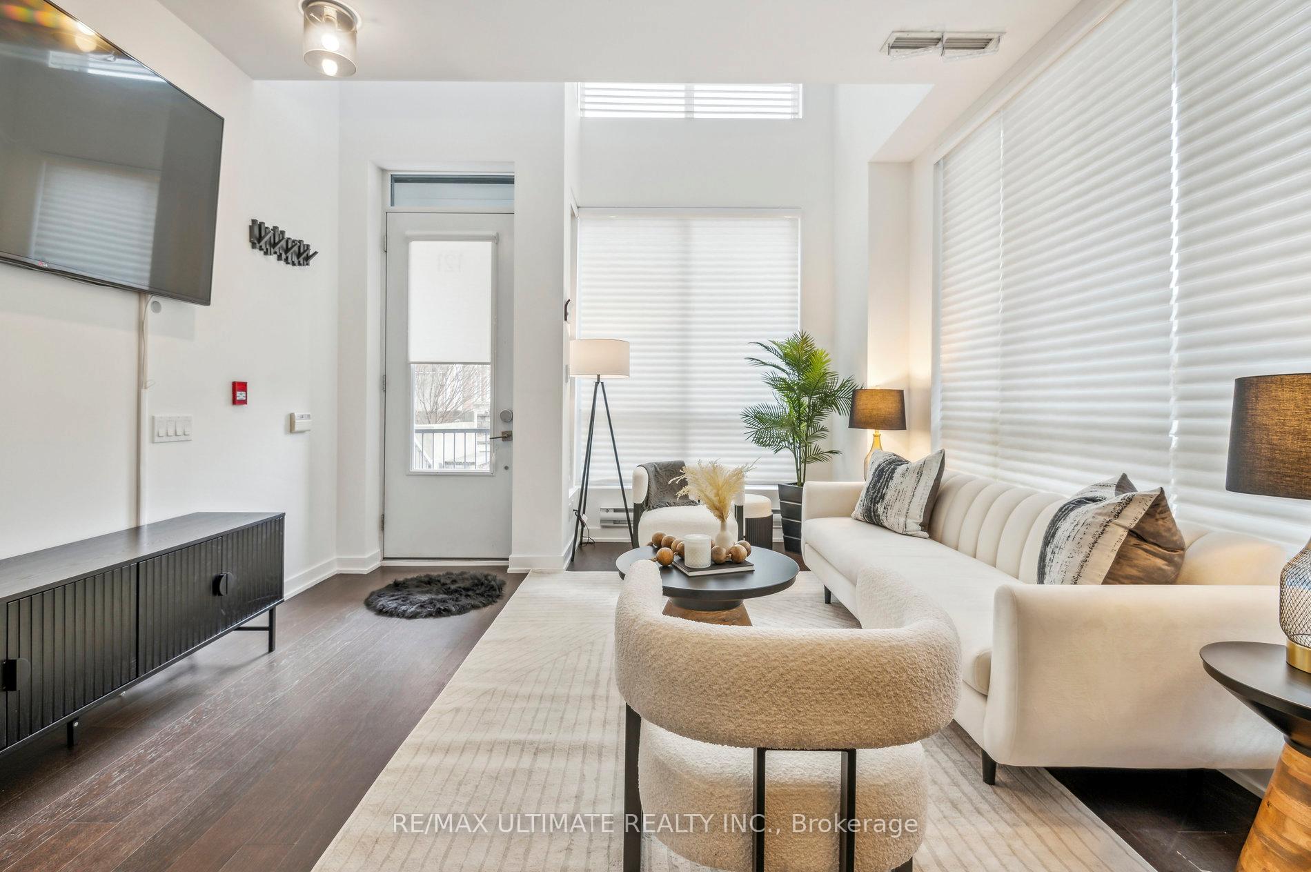 #121 - 1030 King St W, Toronto, ON M6K3N3 | 2 Bedroom 3 Bathroom Condo Townhouse | Image 13