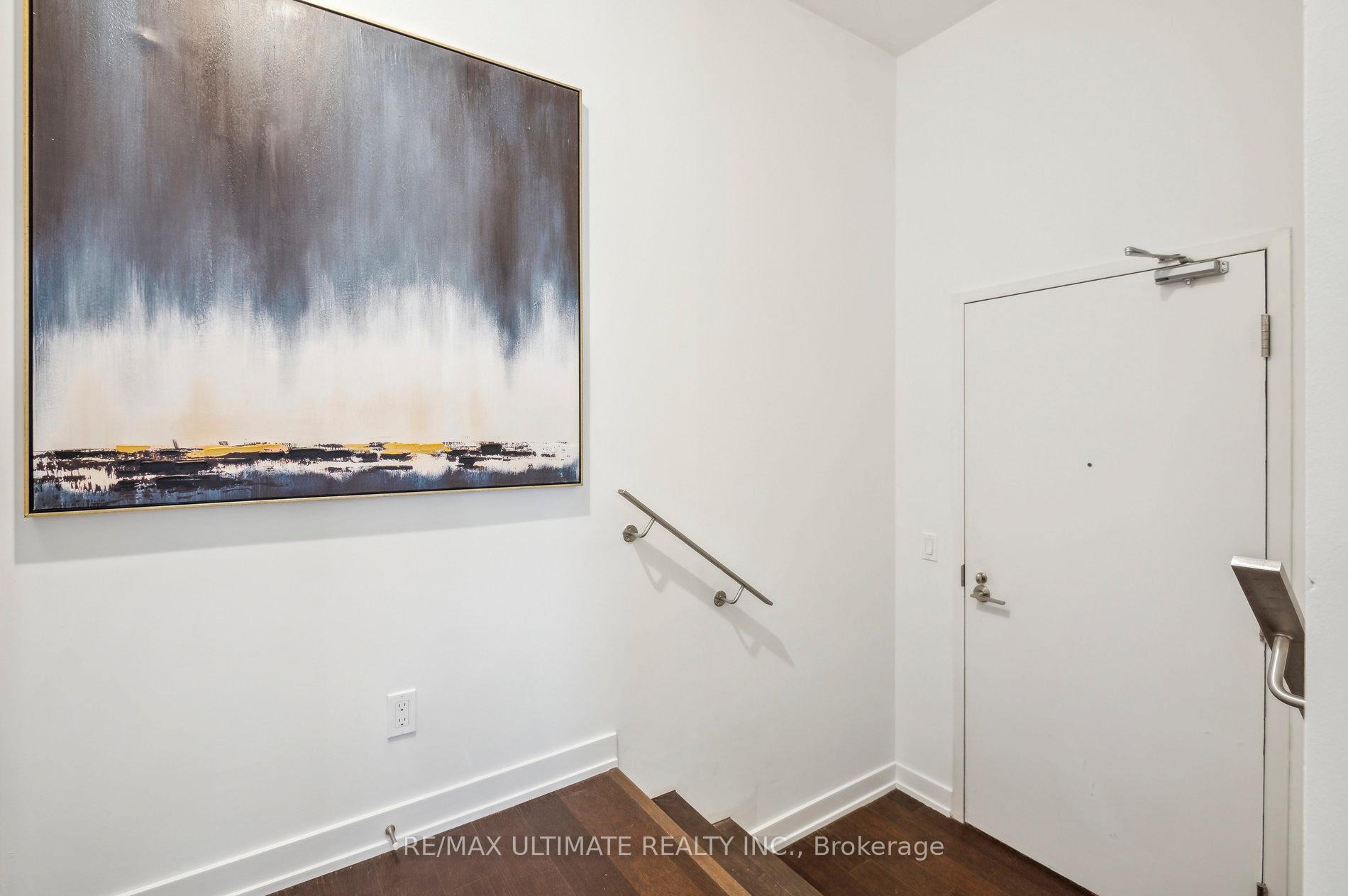 #121 - 1030 King St W, Toronto, ON M6K3N3 | 2 Bedroom 3 Bathroom Condo Townhouse | Image 6