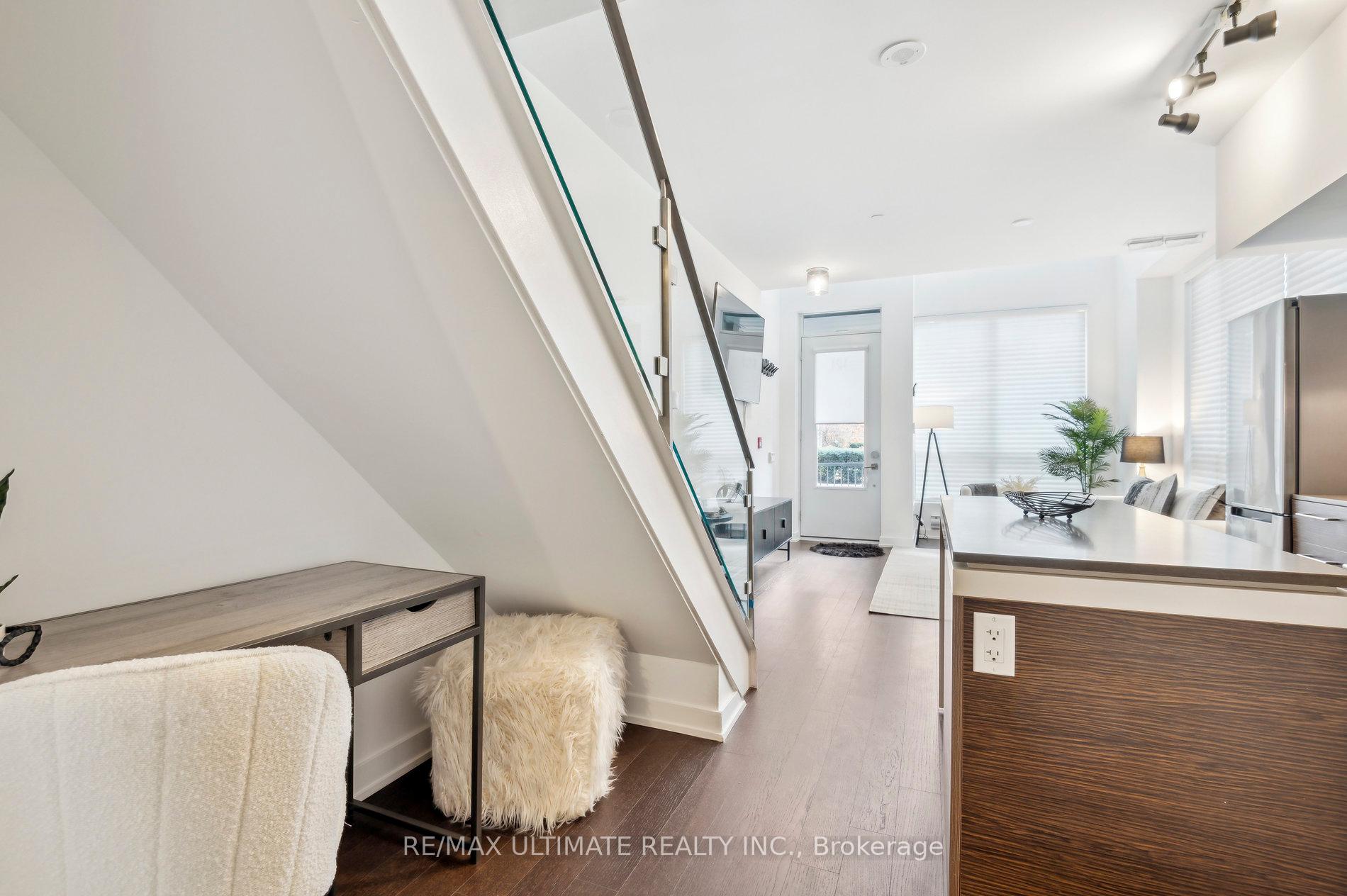 #121 - 1030 King St W, Toronto, ON M6K3N3 | 2 Bedroom 3 Bathroom Condo Townhouse | Image 8