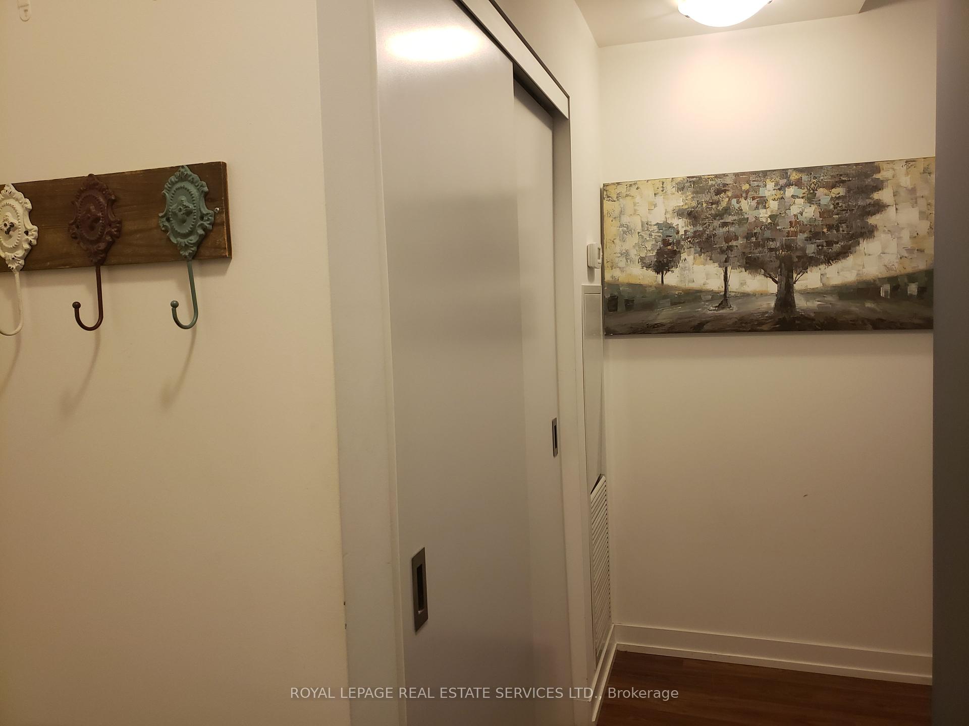 #520 - 98 Lillian St, Toronto, ON M4S0A5 | 2 Bedroom 1 Bathroom Condo Apt | Image 12