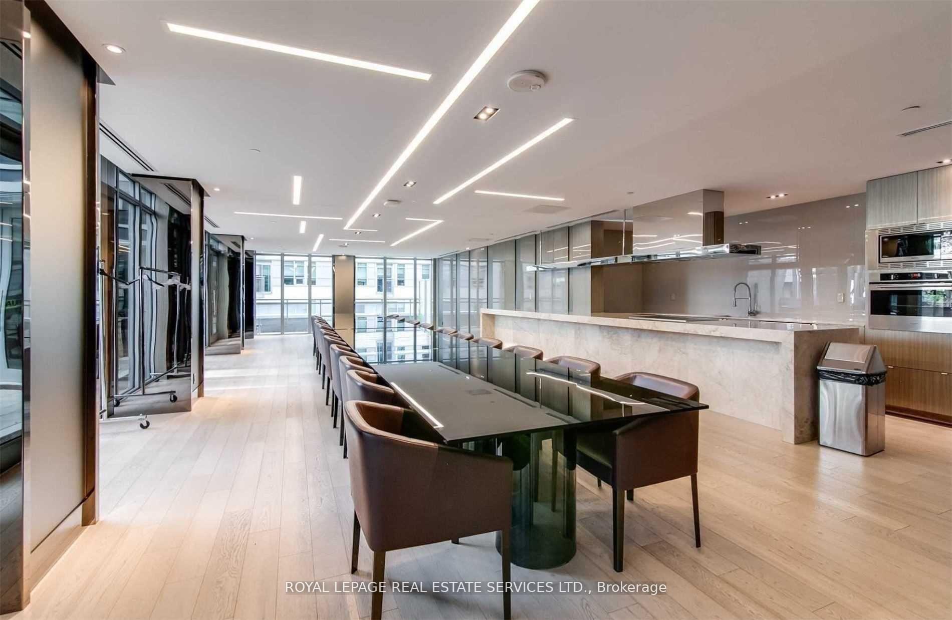 #520 - 98 Lillian St, Toronto, ON M4S0A5 | 2 Bedroom 1 Bathroom Condo Apt | Image 17