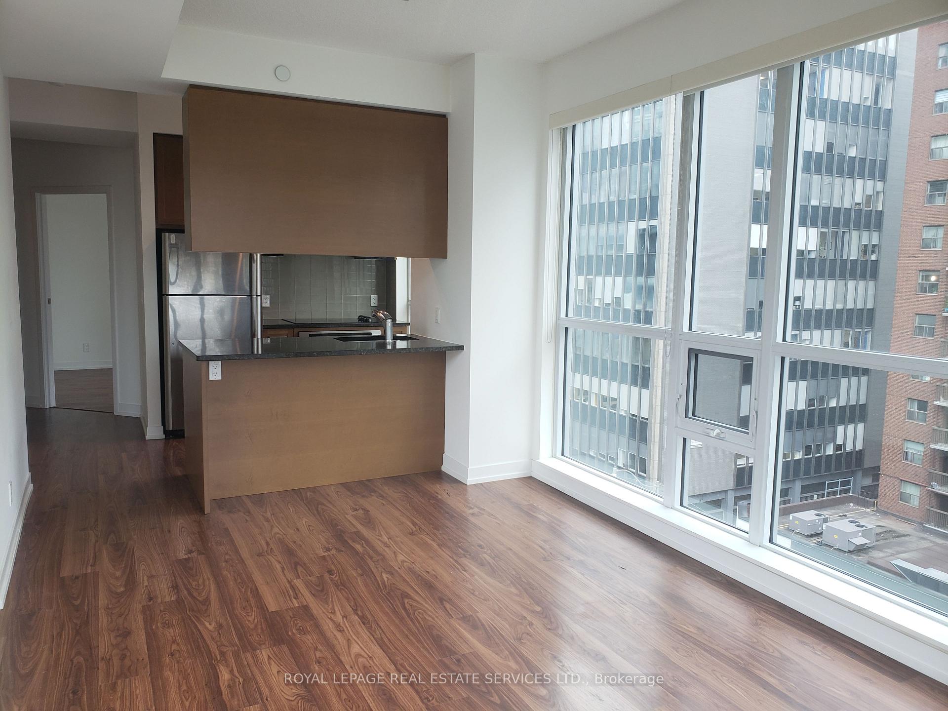 #520 - 98 Lillian St, Toronto, ON M4S0A5 | 2 Bedroom 1 Bathroom Condo Apt | Image 5