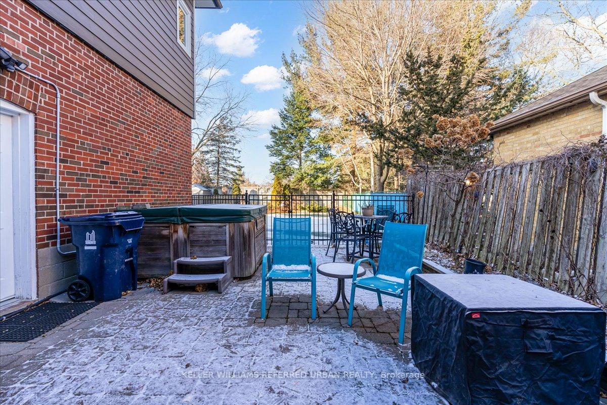 284 Burnett Ave, Toronto, ON M2N1W1 | 3 Bedroom 3 Bathroom Detached House | Image 37