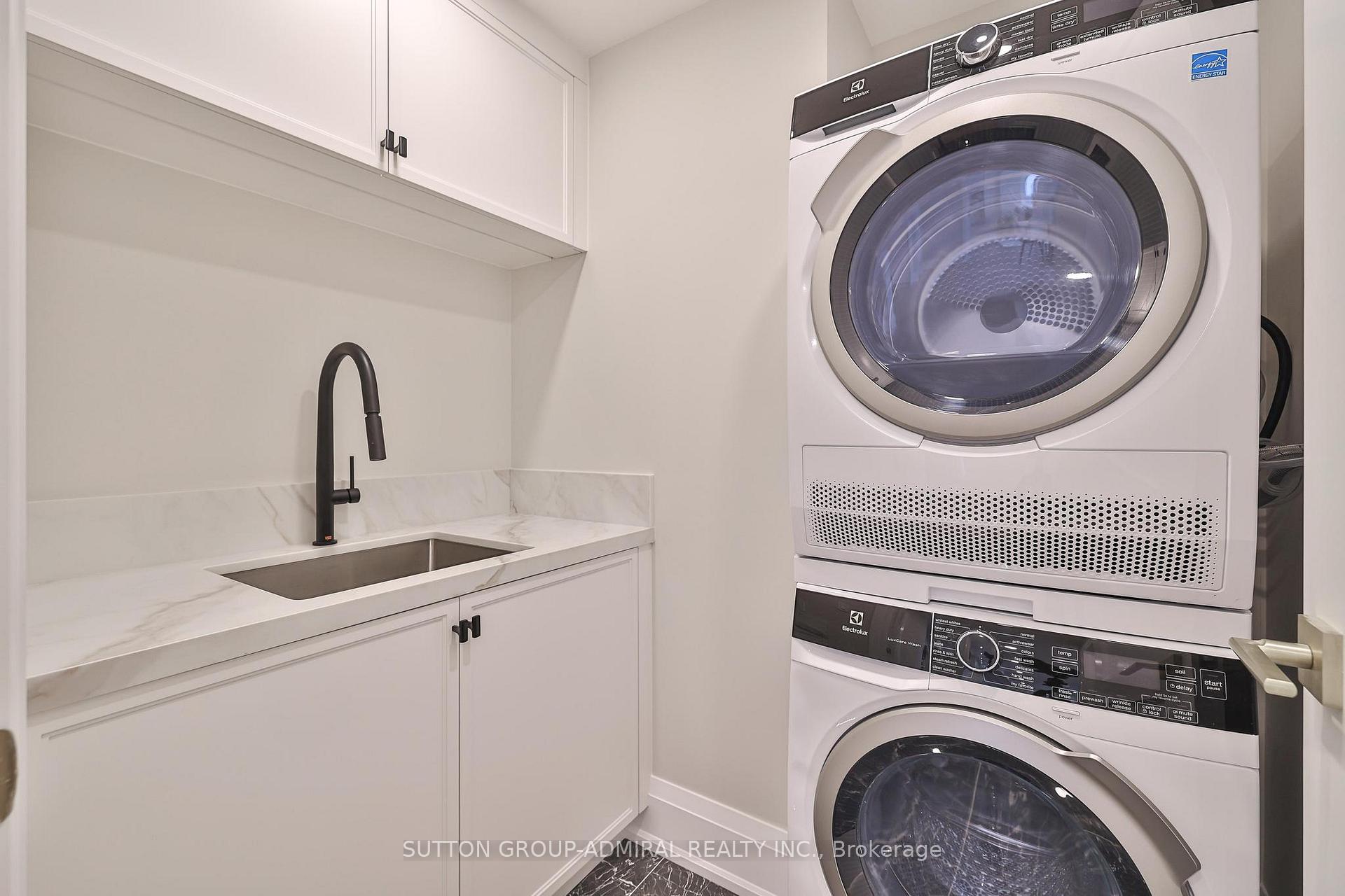 #806 - 500 Avenue Rd, Toronto, ON M4V2J6 | 2 Bedroom 2 Bathroom Condo Apt | Image 24