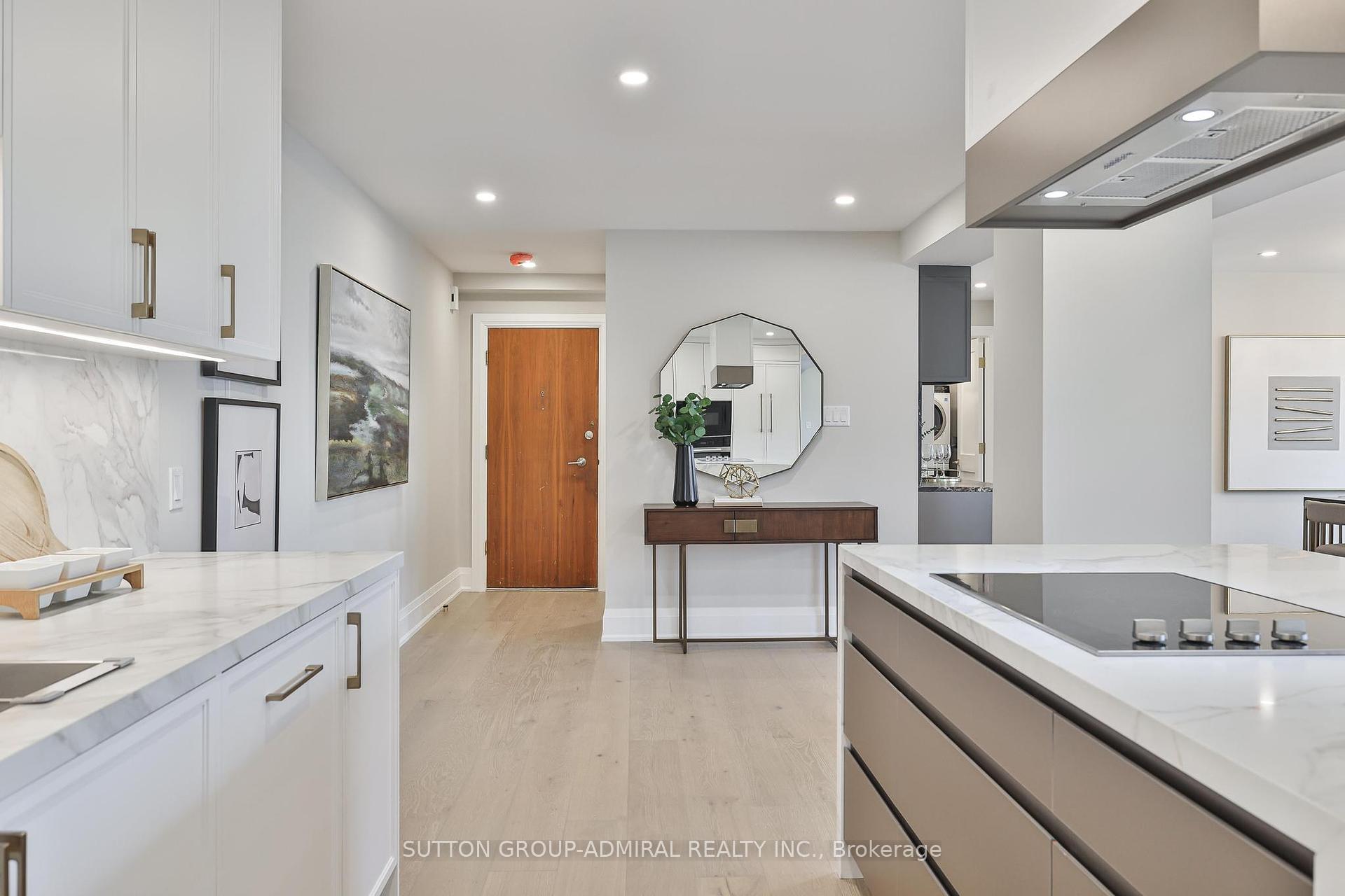 #806 - 500 Avenue Rd, Toronto, ON M4V2J6 | 2 Bedroom 2 Bathroom Condo Apt | Image 3