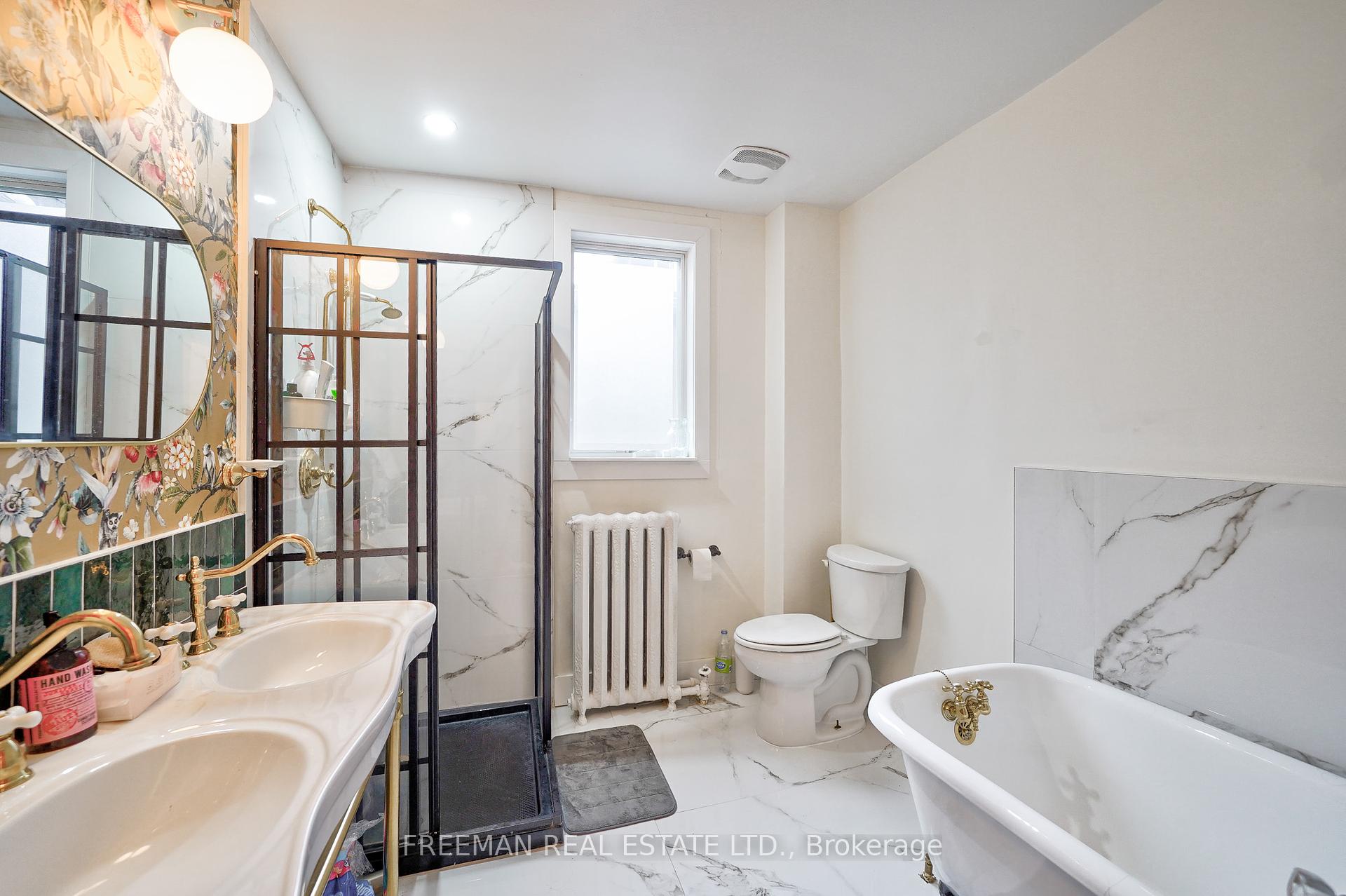 555 Markham St, Toronto, ON M6G2L6 | 5 Bedroom 3 Bathroom Semi-Detached House | Image 19