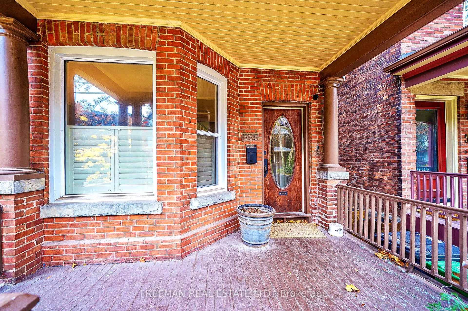 555 Markham St, Toronto, ON M6G2L6 | 5 Bedroom 3 Bathroom Semi-Detached House | Image 2