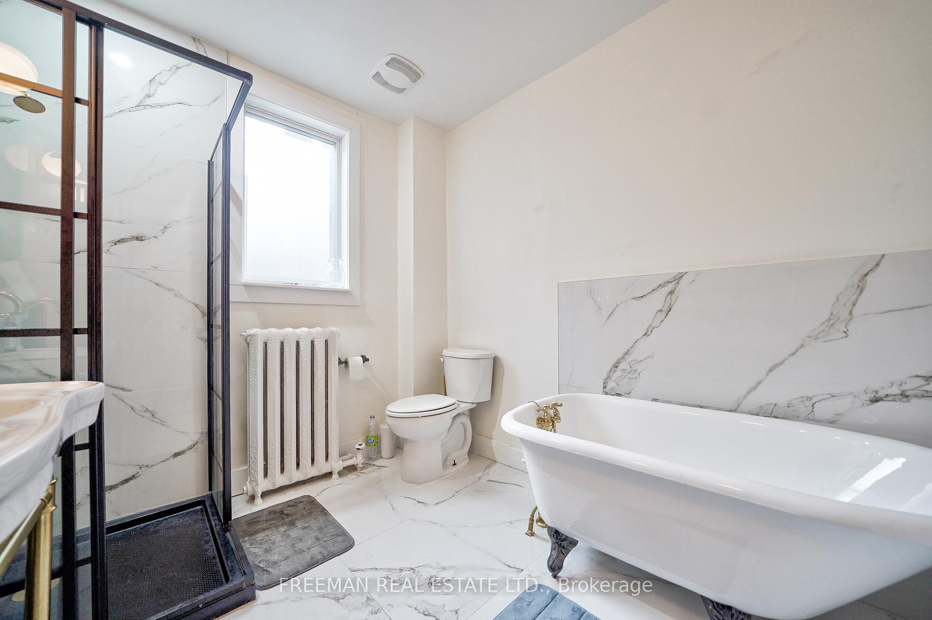 555 Markham St, Toronto, ON M6G2L6 | 5 Bedroom 3 Bathroom Semi-Detached House | Image 20