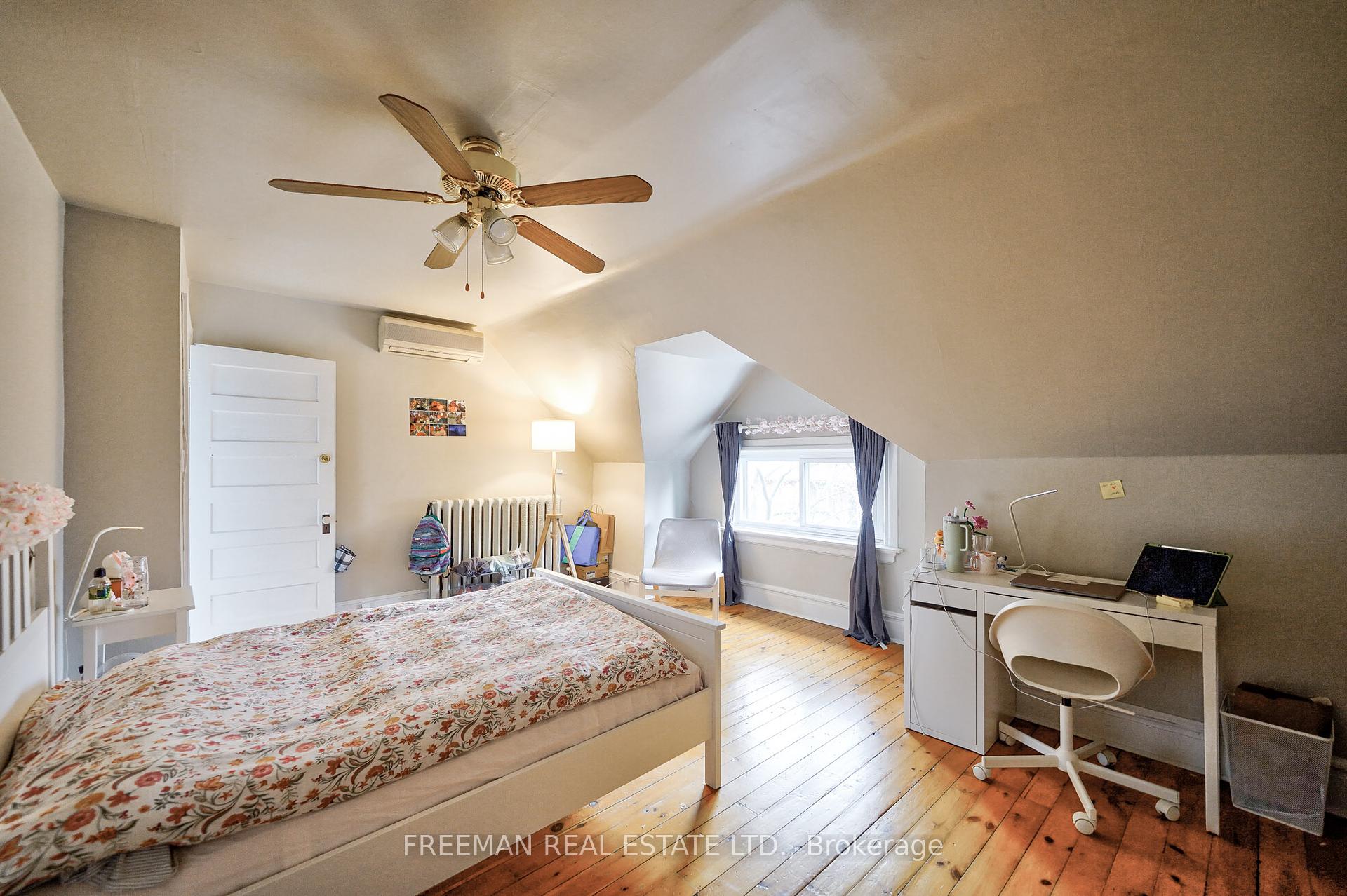 555 Markham St, Toronto, ON M6G2L6 | 5 Bedroom 3 Bathroom Semi-Detached House | Image 22