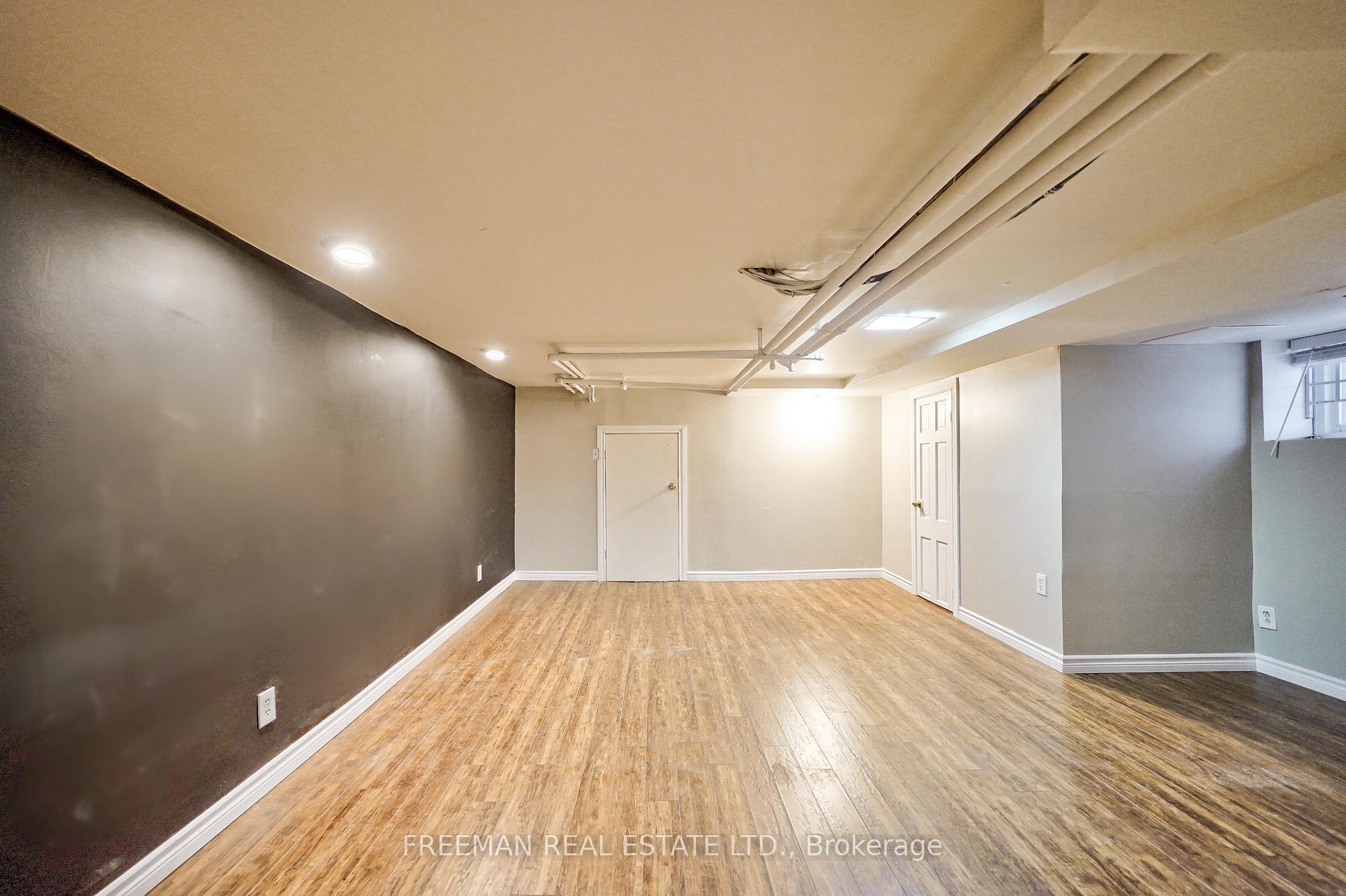 555 Markham St, Toronto, ON M6G2L6 | 5 Bedroom 3 Bathroom Semi-Detached House | Image 28