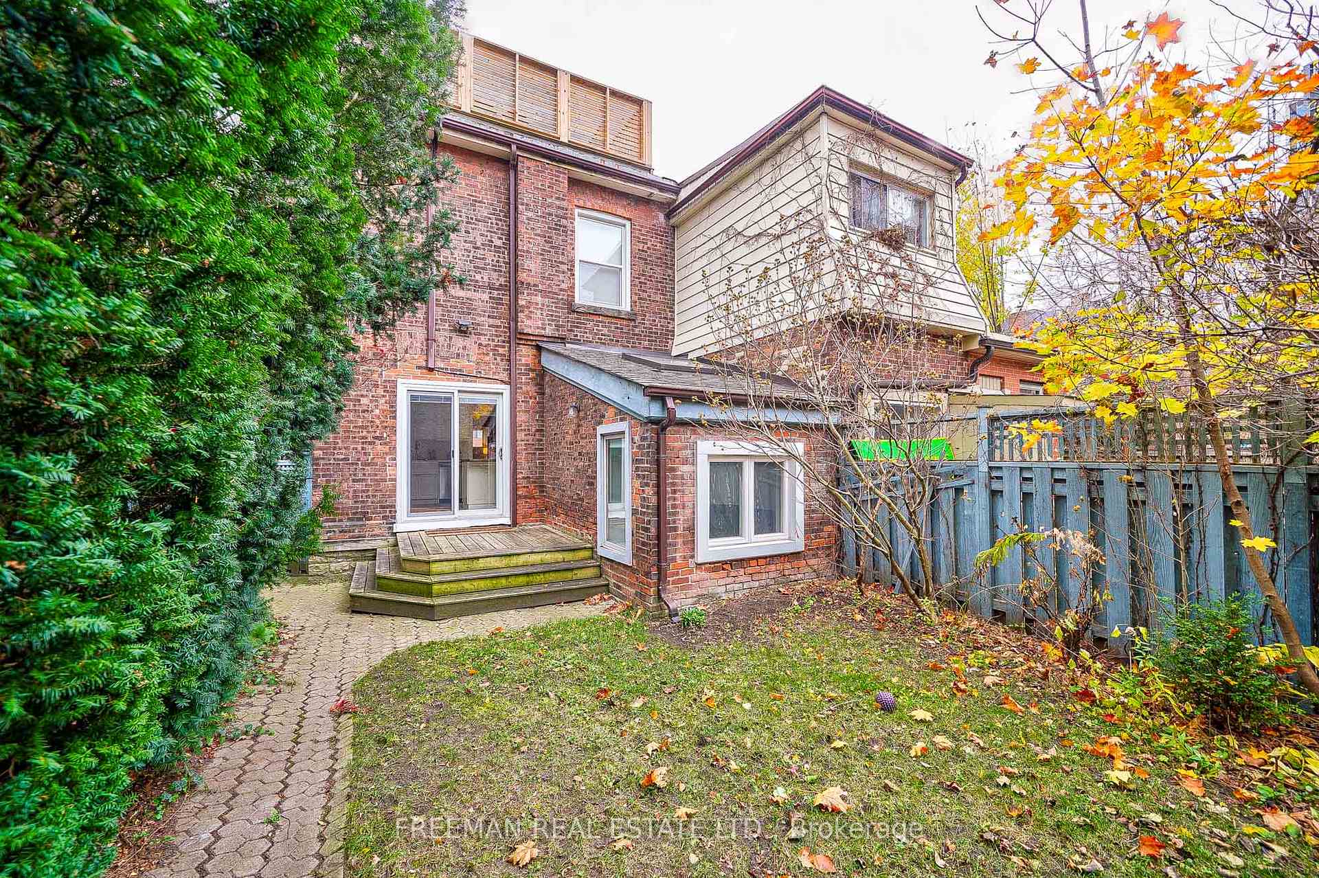 555 Markham St, Toronto, ON M6G2L6 | 5 Bedroom 3 Bathroom Semi-Detached House | Image 30