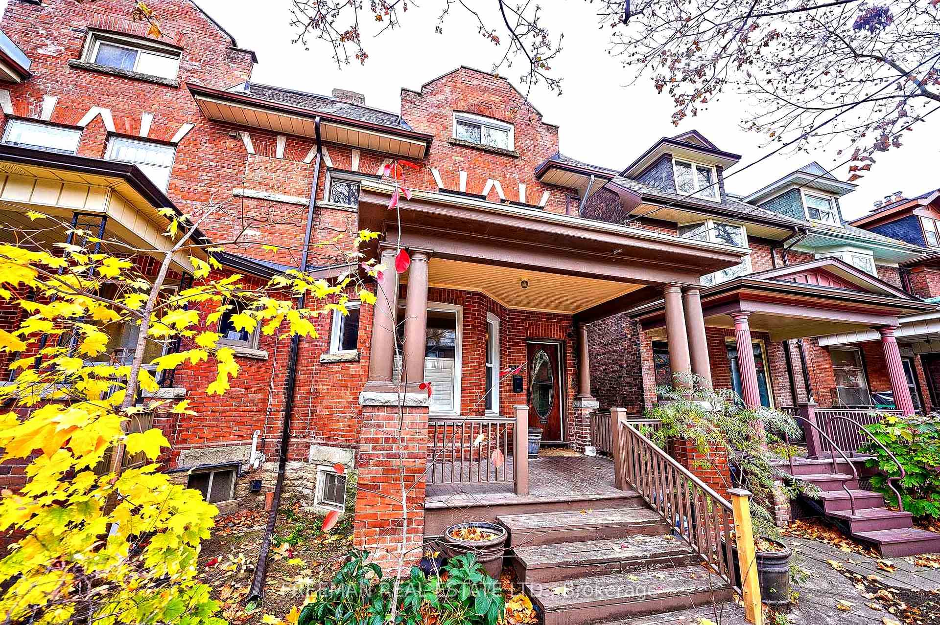 555 Markham St, Toronto, ON M6G2L6 | 5 Bedroom 3 Bathroom Semi-Detached House | Image 32