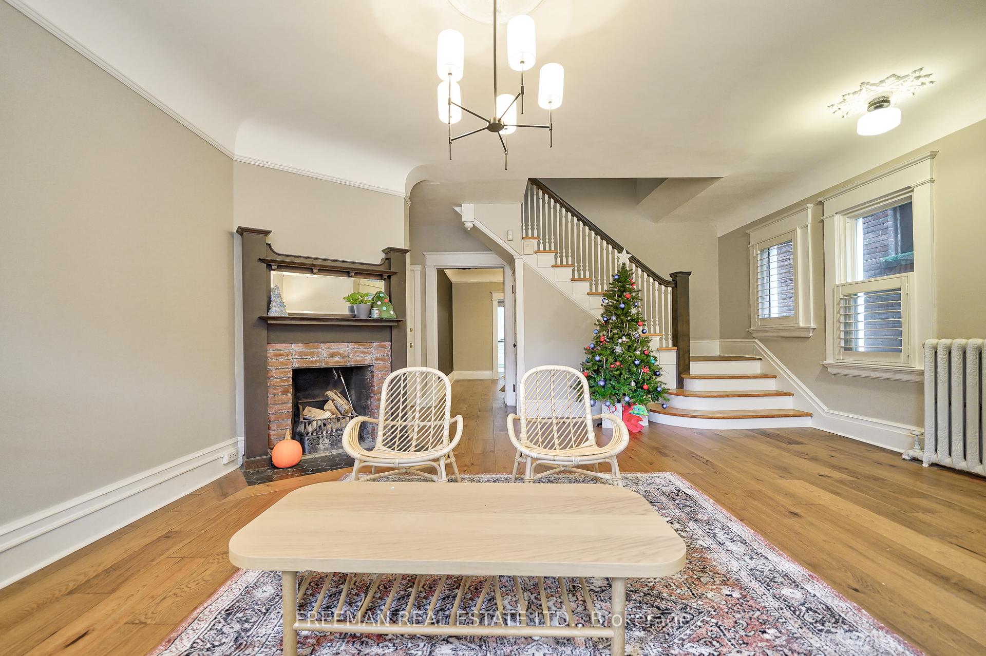 555 Markham St, Toronto, ON M6G2L6 | 5 Bedroom 3 Bathroom Semi-Detached House | Image 5