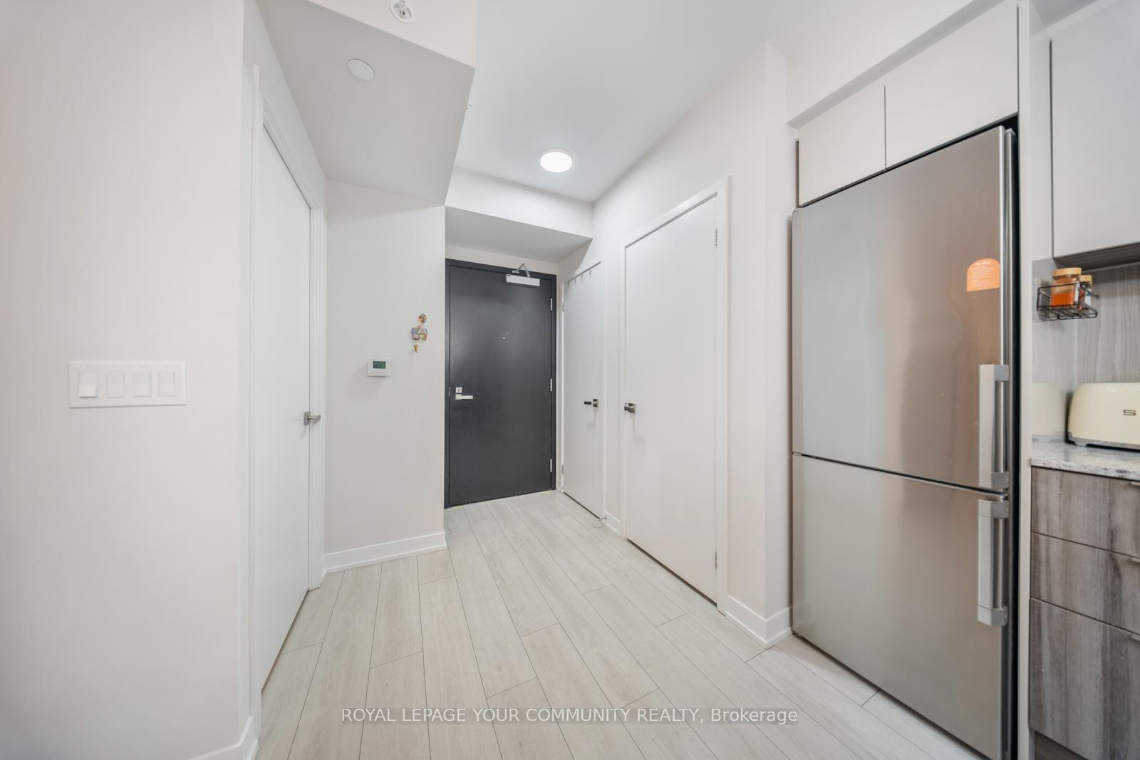 #312 - 31 Tippett Rd, Toronto, ON M3H0C8 | 1 Bedroom 2 Bathroom Condo Apt | Image 4