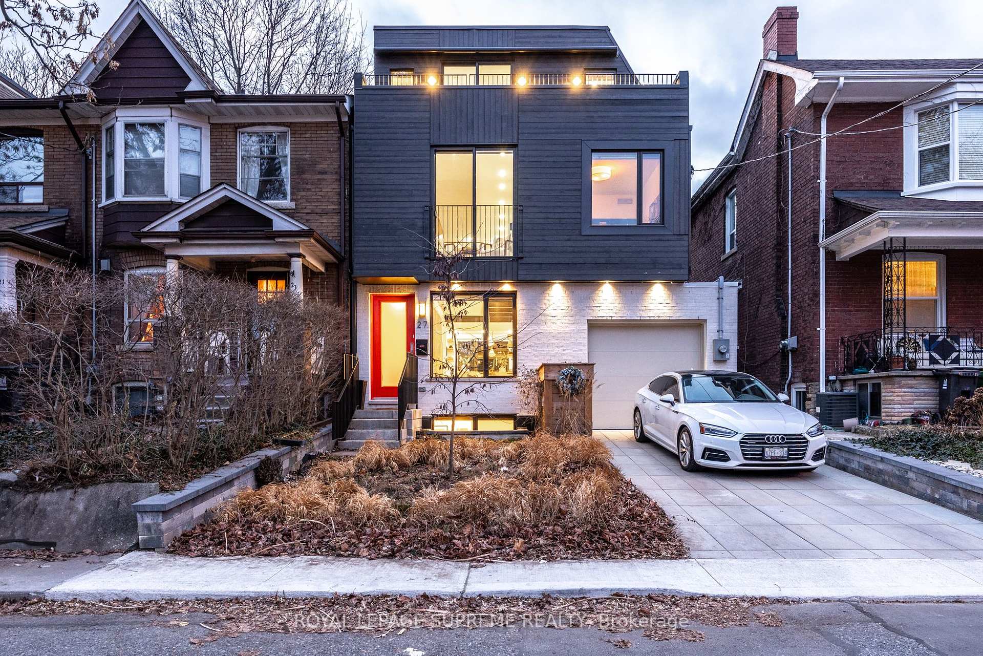 27 Palmerston Sq, Toronto, ON M6G2S8 | 3 Bedroom 4 Bathroom Detached House | Image 39