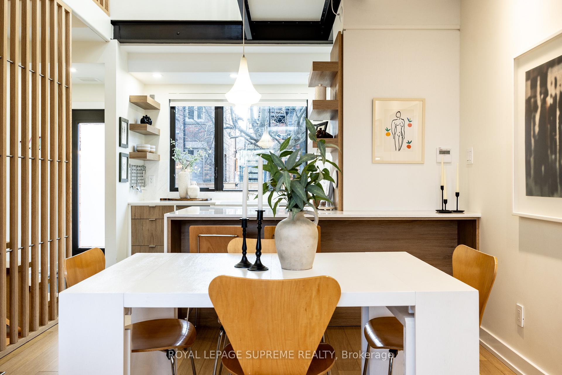 27 Palmerston Sq, Toronto, ON M6G2S8 | 3 Bedroom 4 Bathroom Detached House | Image 6