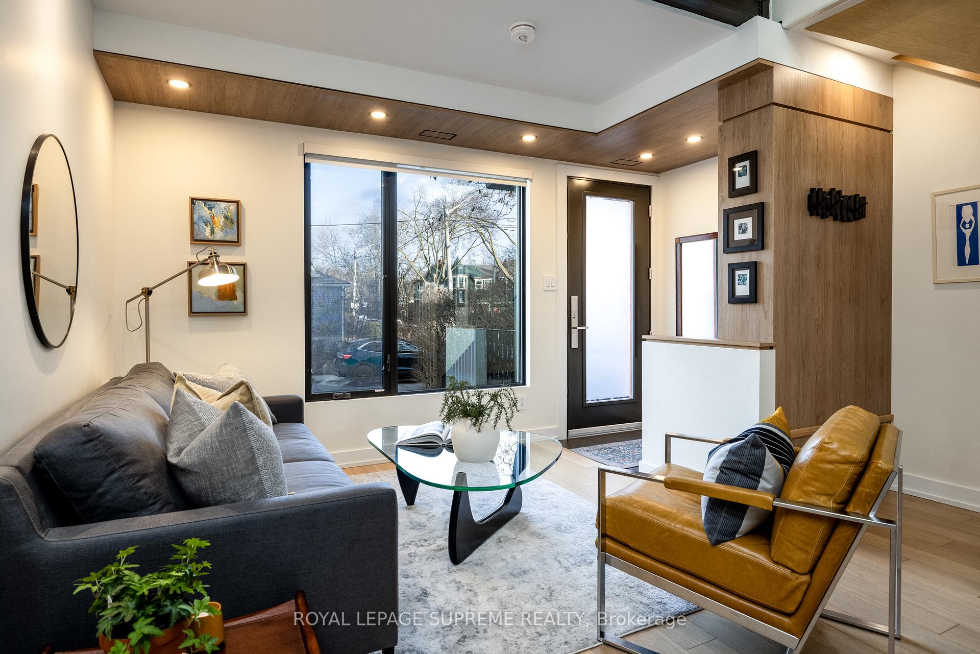 27 Palmerston Sq, Toronto, ON M6G2S8 | 3 Bedroom 4 Bathroom Detached House | Image 8