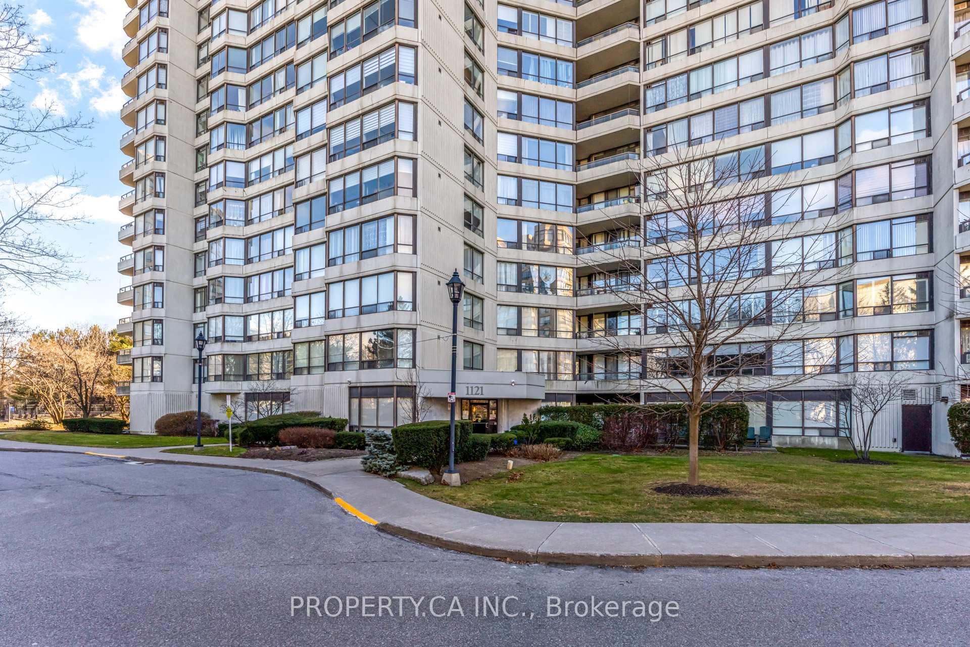#1206 - 1121 Steeles Ave, Toronto, ON M2R3W7 | 2 Bedroom 2 Bathroom Condo Apt | Image 1