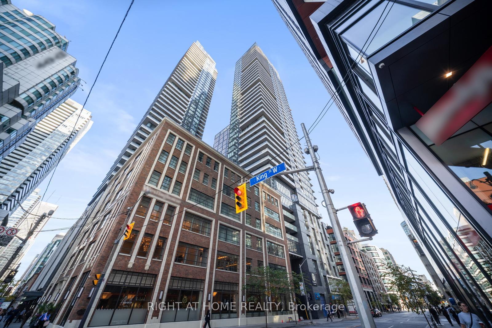 #4510 - 125 Blue Jays Way, Toronto, ON M5V0N5 | 0 Bedroom 1 Bathroom Condo Apt | Image 1
