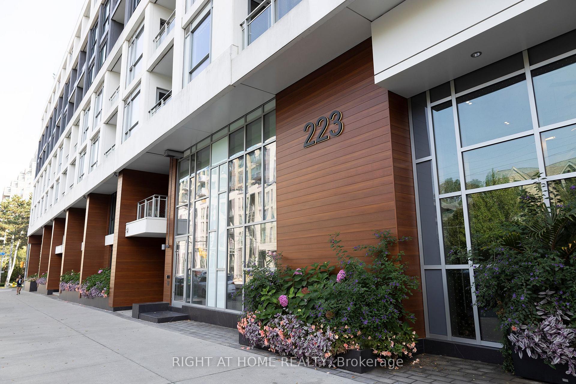 #0207 - 223 St. Clair Ave W, Toronto, ON M4V0A5 | 2 Bedroom 2 Bathroom Condo Apt | Image 1