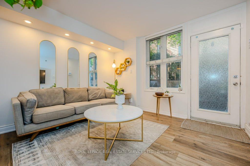 #521 - 10 Douro St, Toronto, ON M6K3M4 | 2 Bedroom 1 Bathroom Condo Townhouse | Image 9