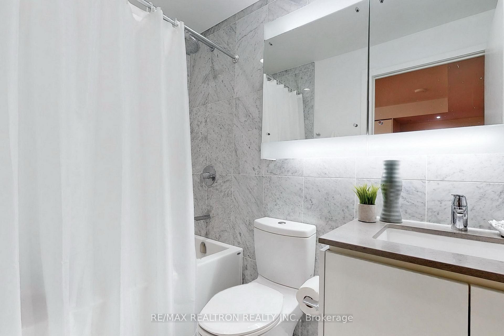 #2711 - 115 Mcmahon Dr, Toronto, ON M2K0A4 | 3 Bedroom 2 Bathroom Condo Apt | Image 21