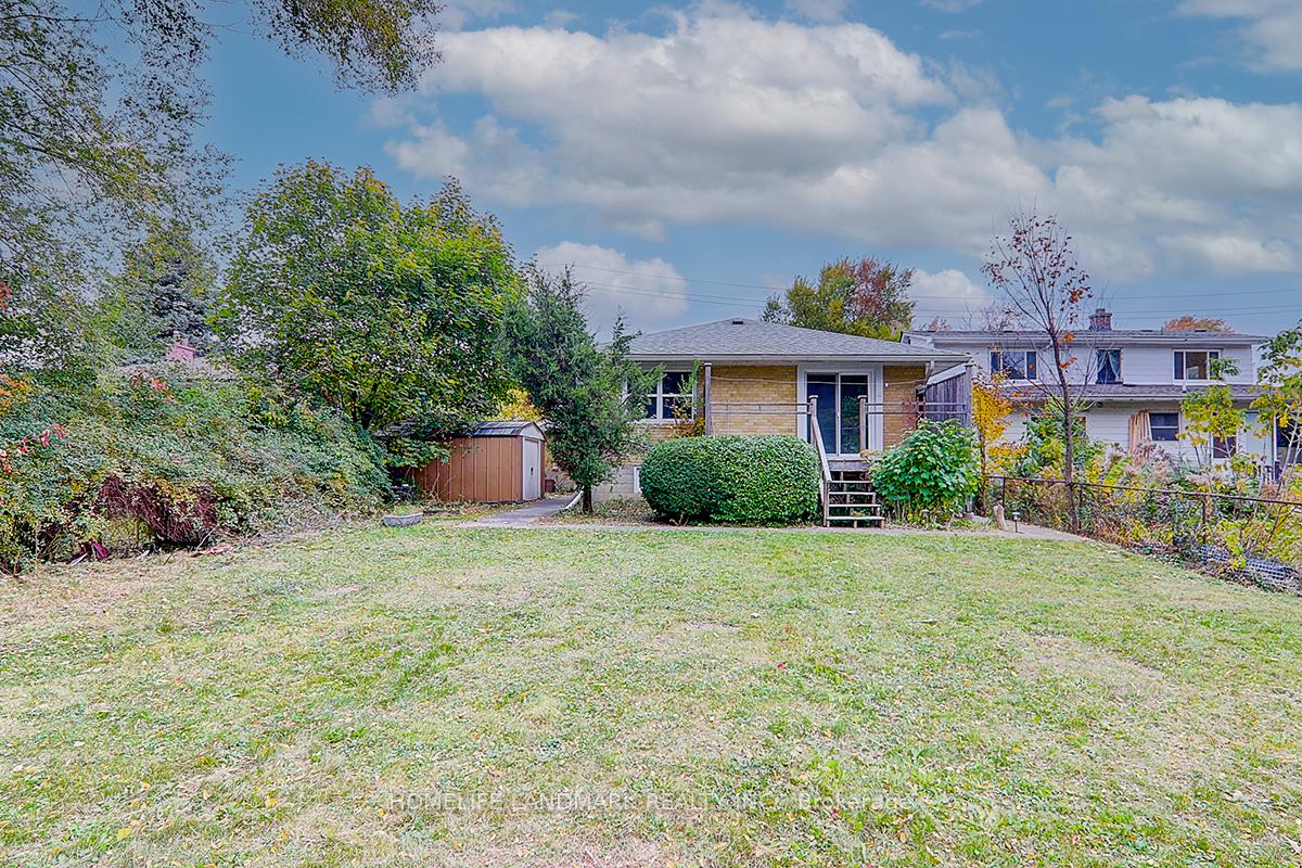 367 Cummer Ave, Toronto, ON M2M2G3 | 3 Bedroom 3 Bathroom Detached House | Image 3