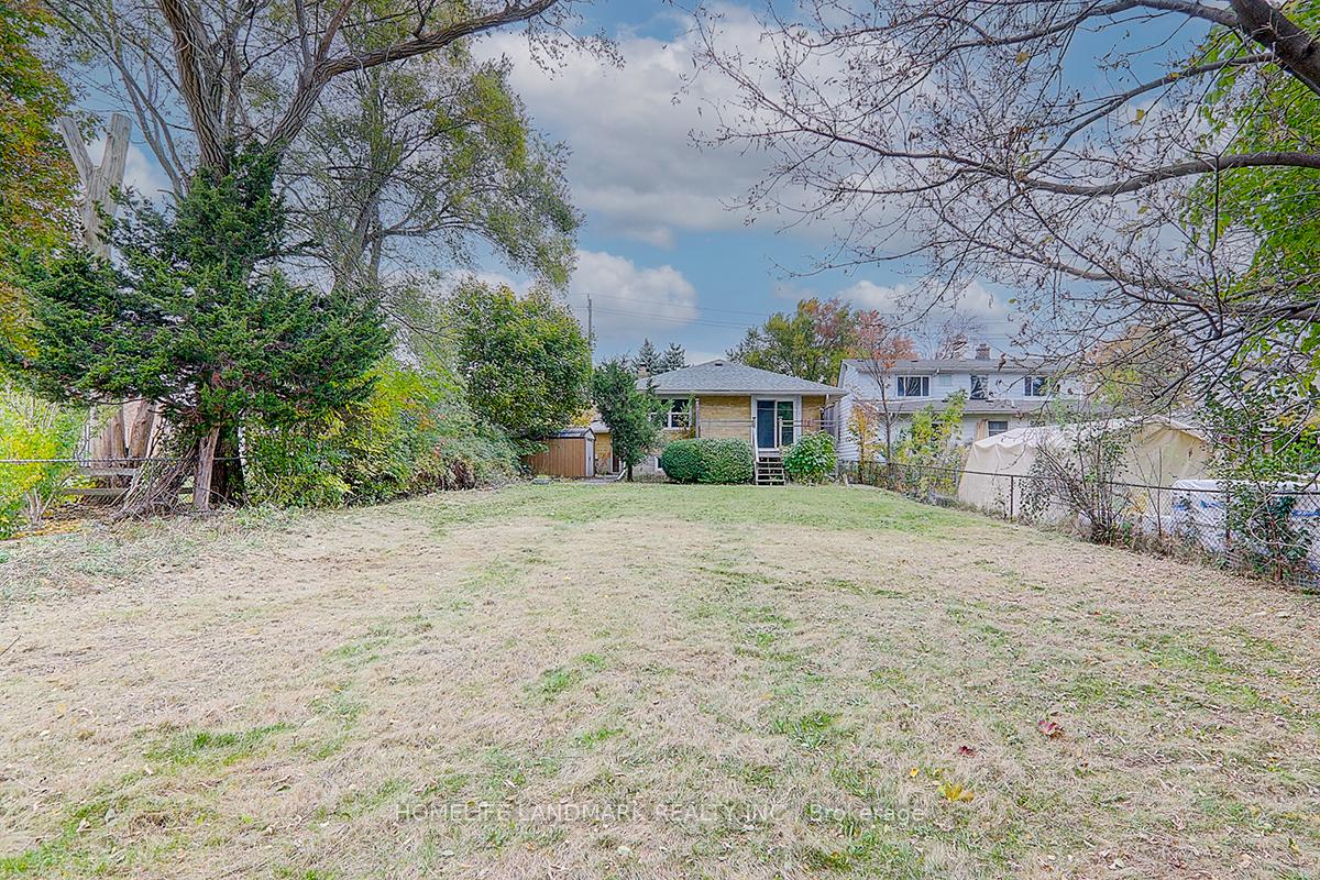 367 Cummer Ave, Toronto, ON M2M2G3 | 3 Bedroom 3 Bathroom Detached House | Image 4