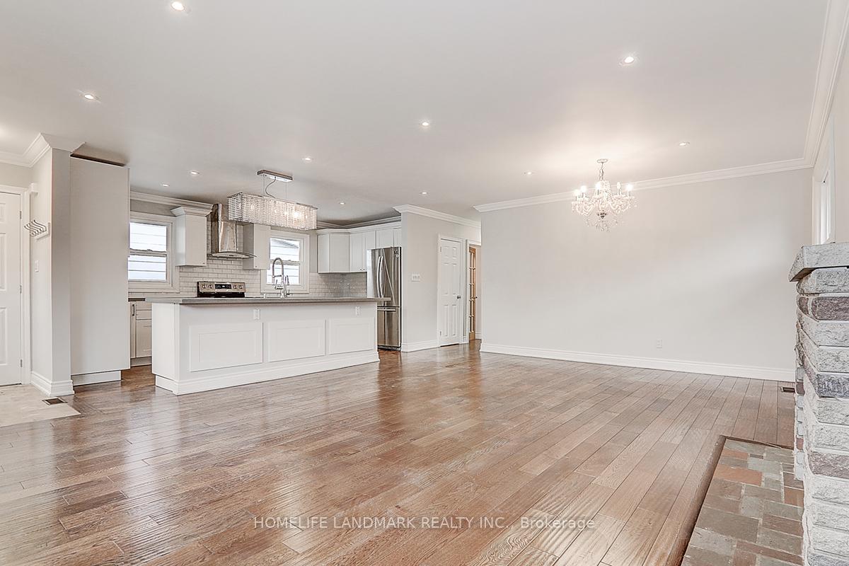 367 Cummer Ave, Toronto, ON M2M2G3 | 3 Bedroom 3 Bathroom Detached House | Image 9