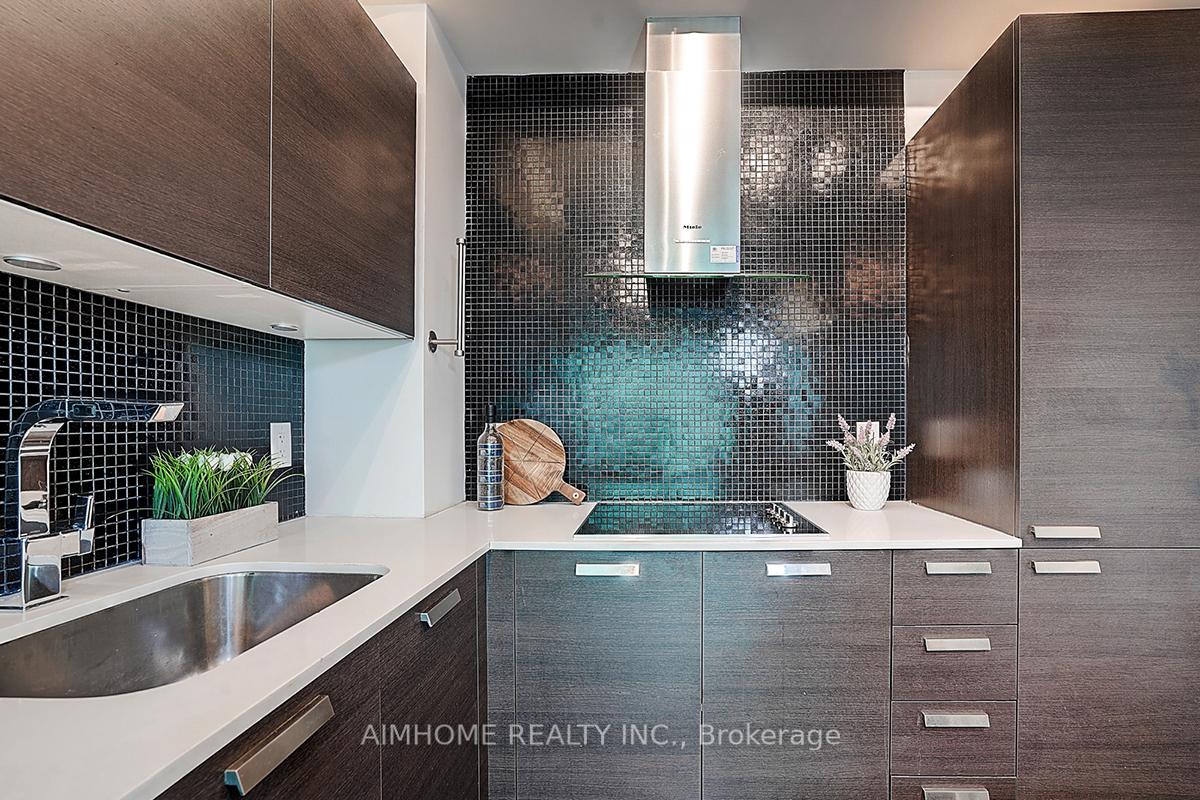 #3209 - 11 Bogert Ave, Toronto, ON M2N1K4 | 2 Bedroom 2 Bathroom Condo Apt | Image 13