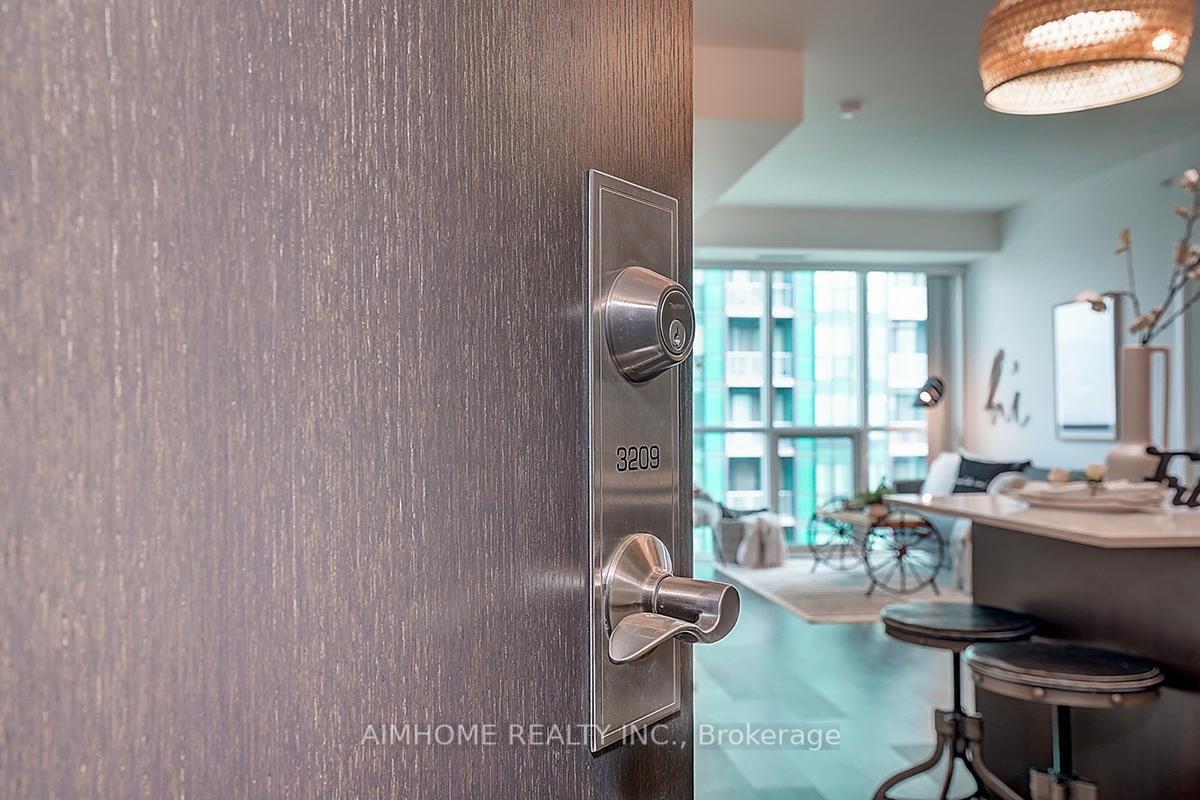 #3209 - 11 Bogert Ave, Toronto, ON M2N1K4 | 2 Bedroom 2 Bathroom Condo Apt | Image 6