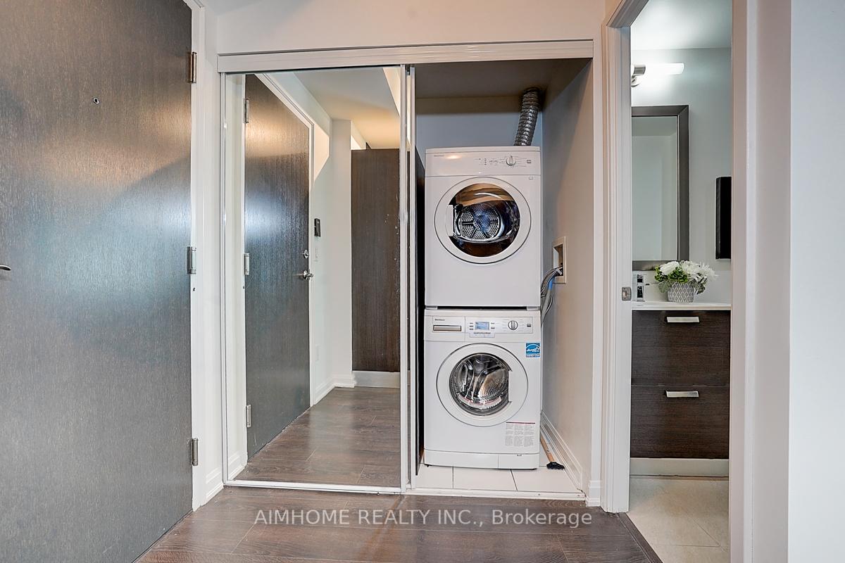 #3209 - 11 Bogert Ave, Toronto, ON M2N1K4 | 2 Bedroom 2 Bathroom Condo Apt | Image 8