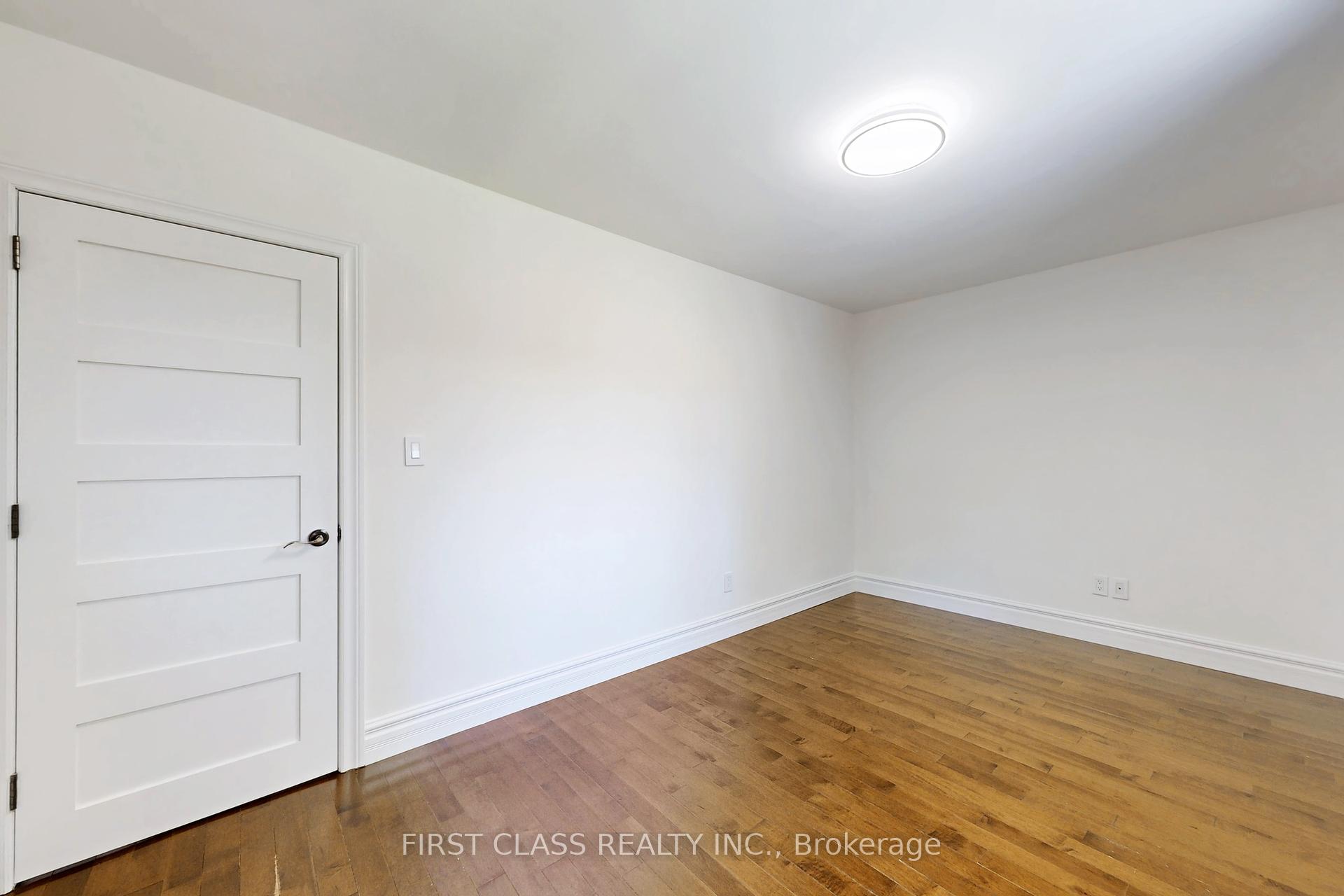 204 Pemberton Ave, Toronto, ON M2M1Y8 | 3 Bedroom 3 Bathroom Detached House | Image 13