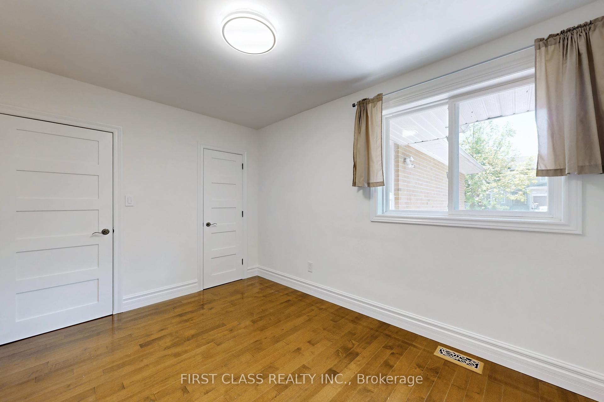 204 Pemberton Ave, Toronto, ON M2M1Y8 | 3 Bedroom 3 Bathroom Detached House | Image 17