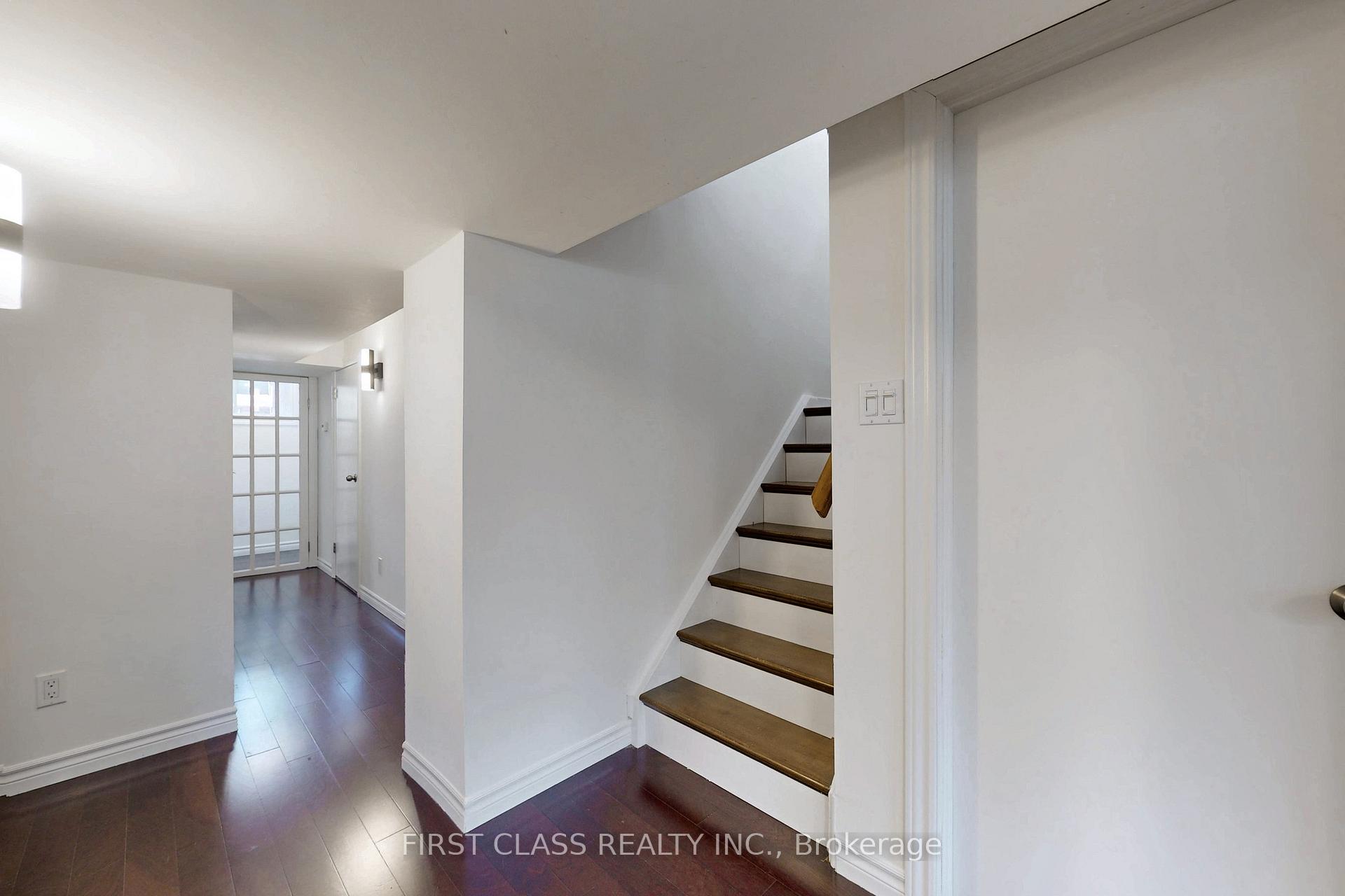 204 Pemberton Ave, Toronto, ON M2M1Y8 | 3 Bedroom 3 Bathroom Detached House | Image 20