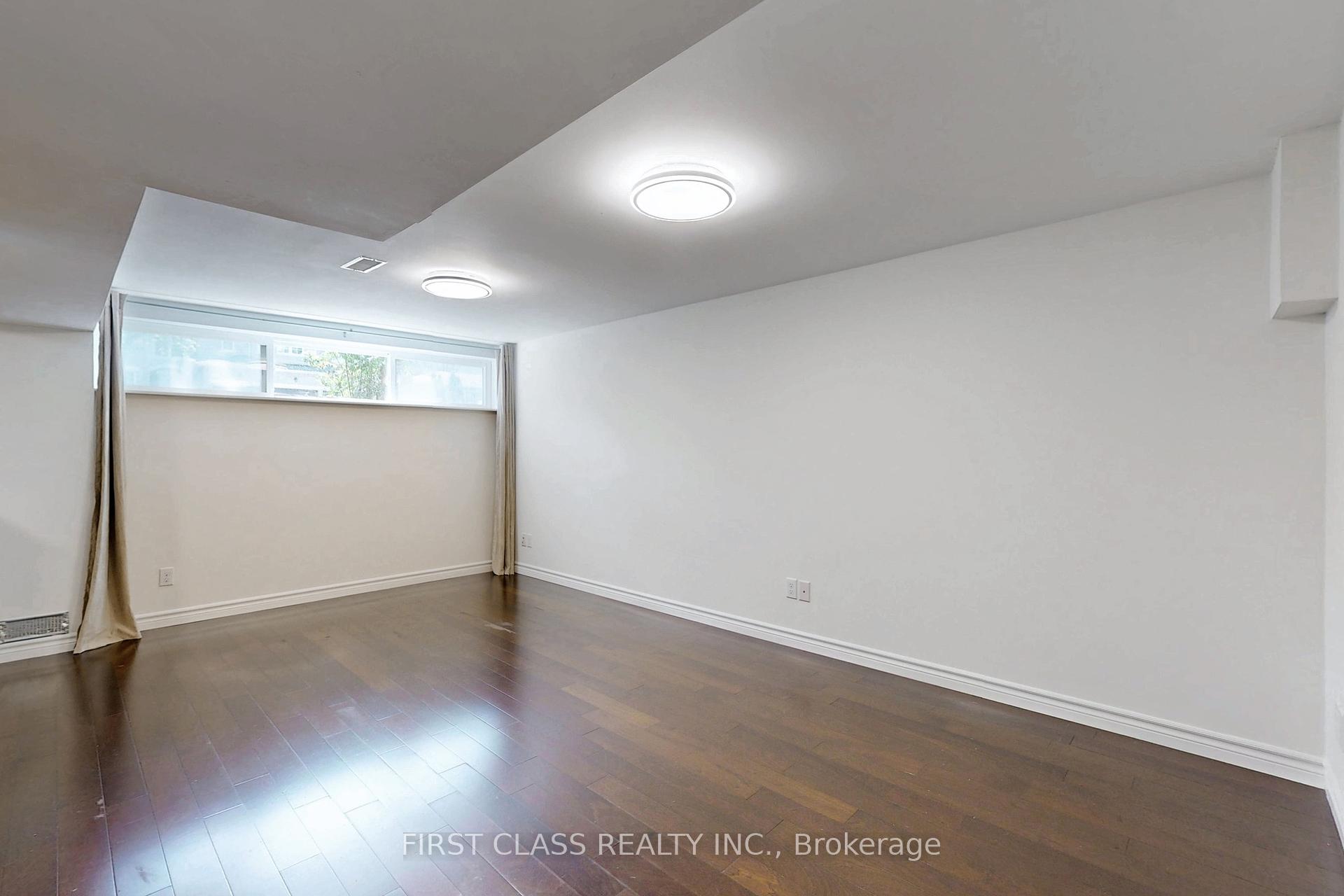 204 Pemberton Ave, Toronto, ON M2M1Y8 | 3 Bedroom 3 Bathroom Detached House | Image 21